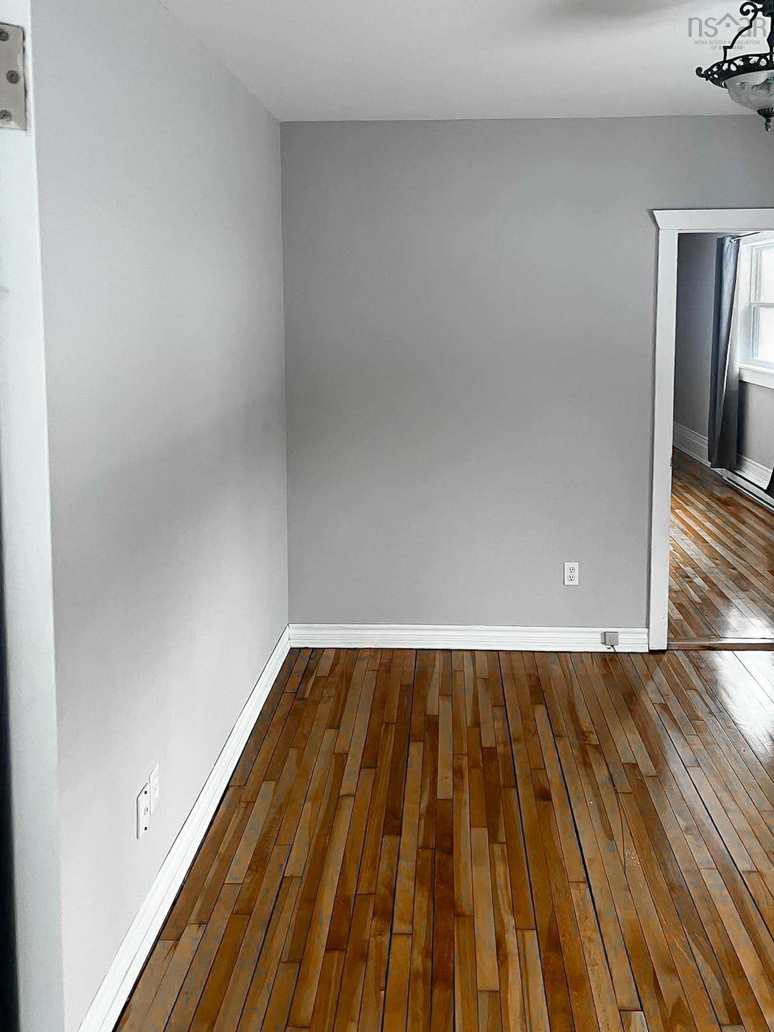 $299,900.00: 3 Davenport Road, Sydney