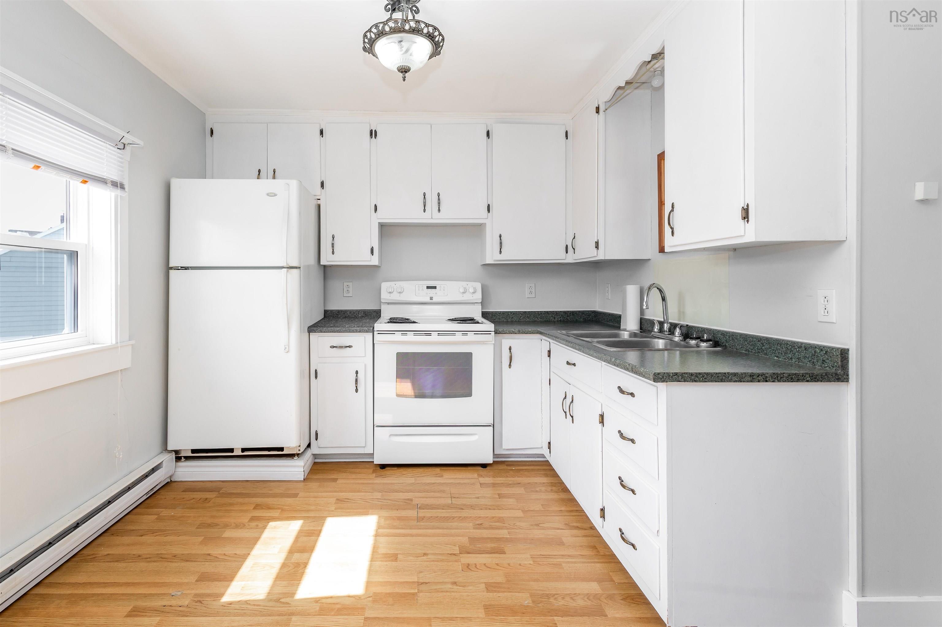 $299,900.00: 3 Davenport Road, Sydney