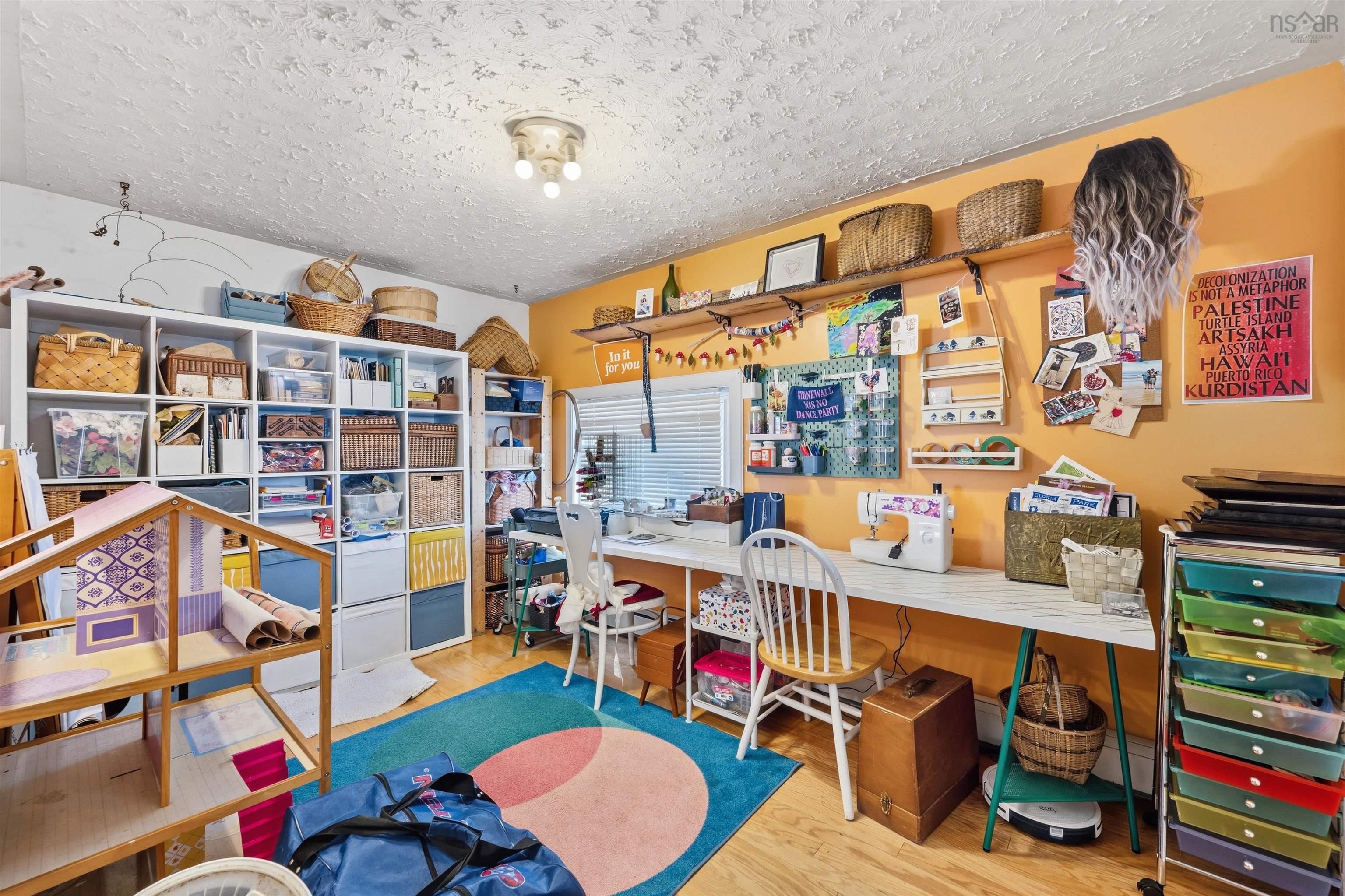 $499,900.00: 154 VICTORIA Road, Dartmouth