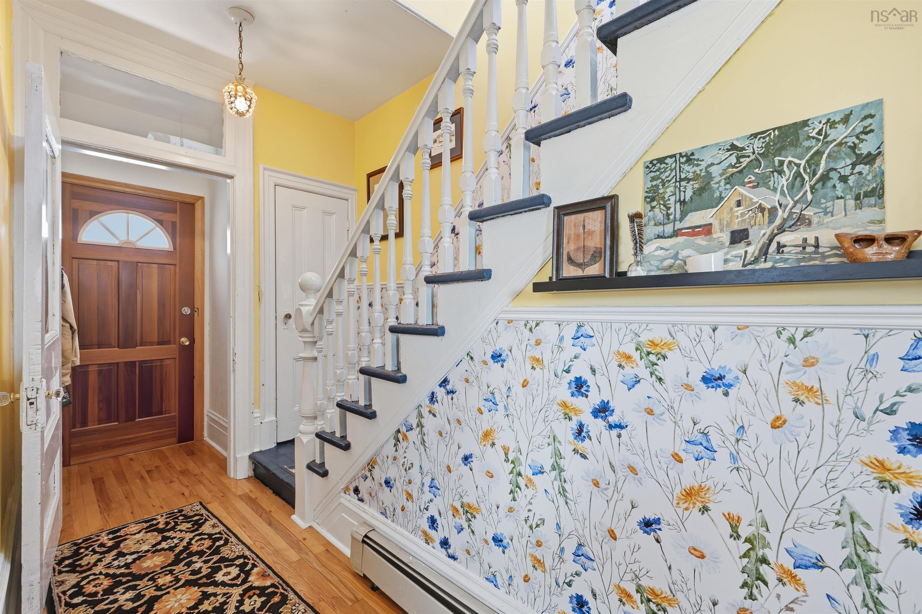 $499,900.00: 154 VICTORIA Road, Dartmouth