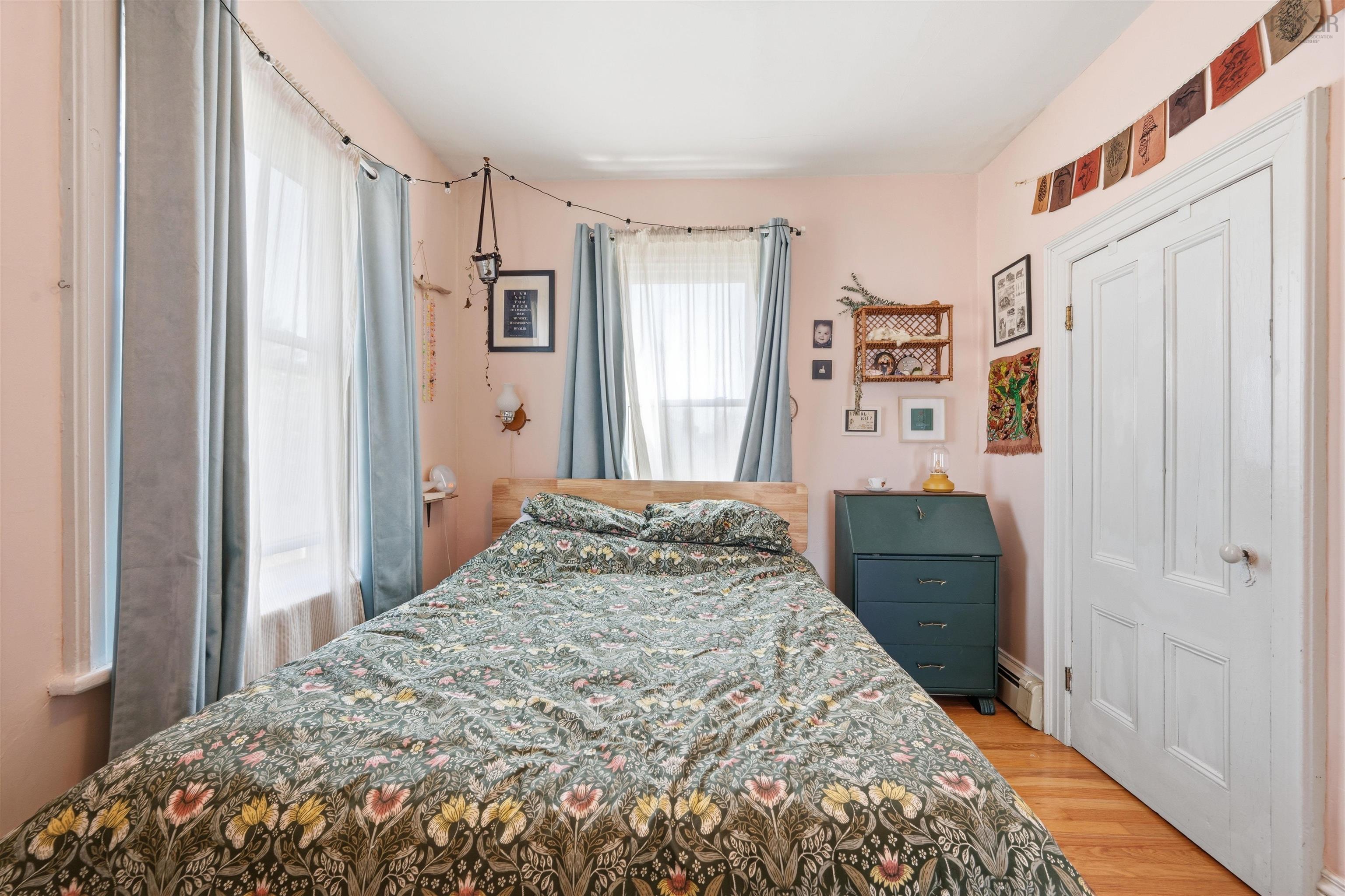 $499,900.00: 154 VICTORIA Road, Dartmouth