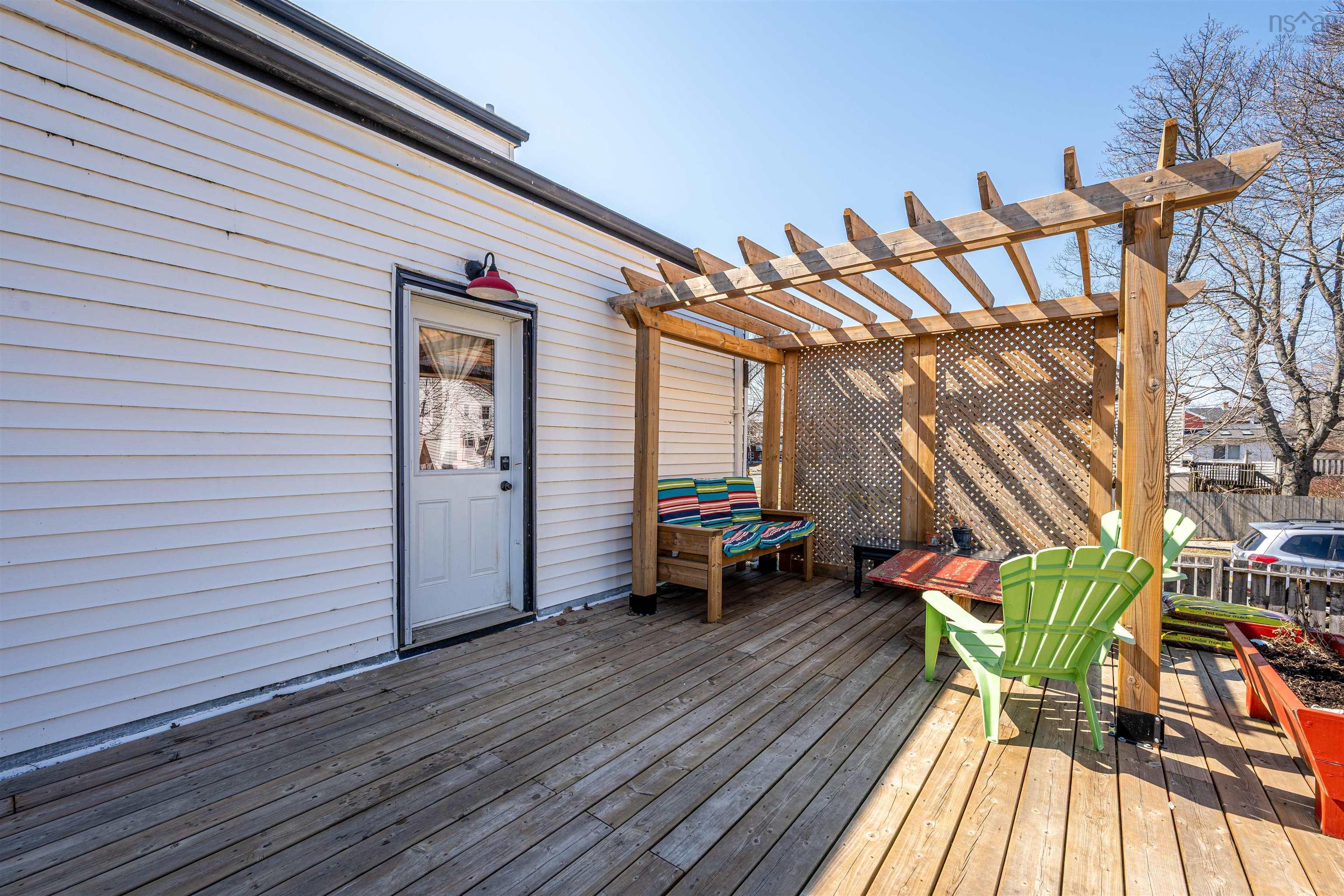 $499,900.00: 154 VICTORIA Road, Dartmouth