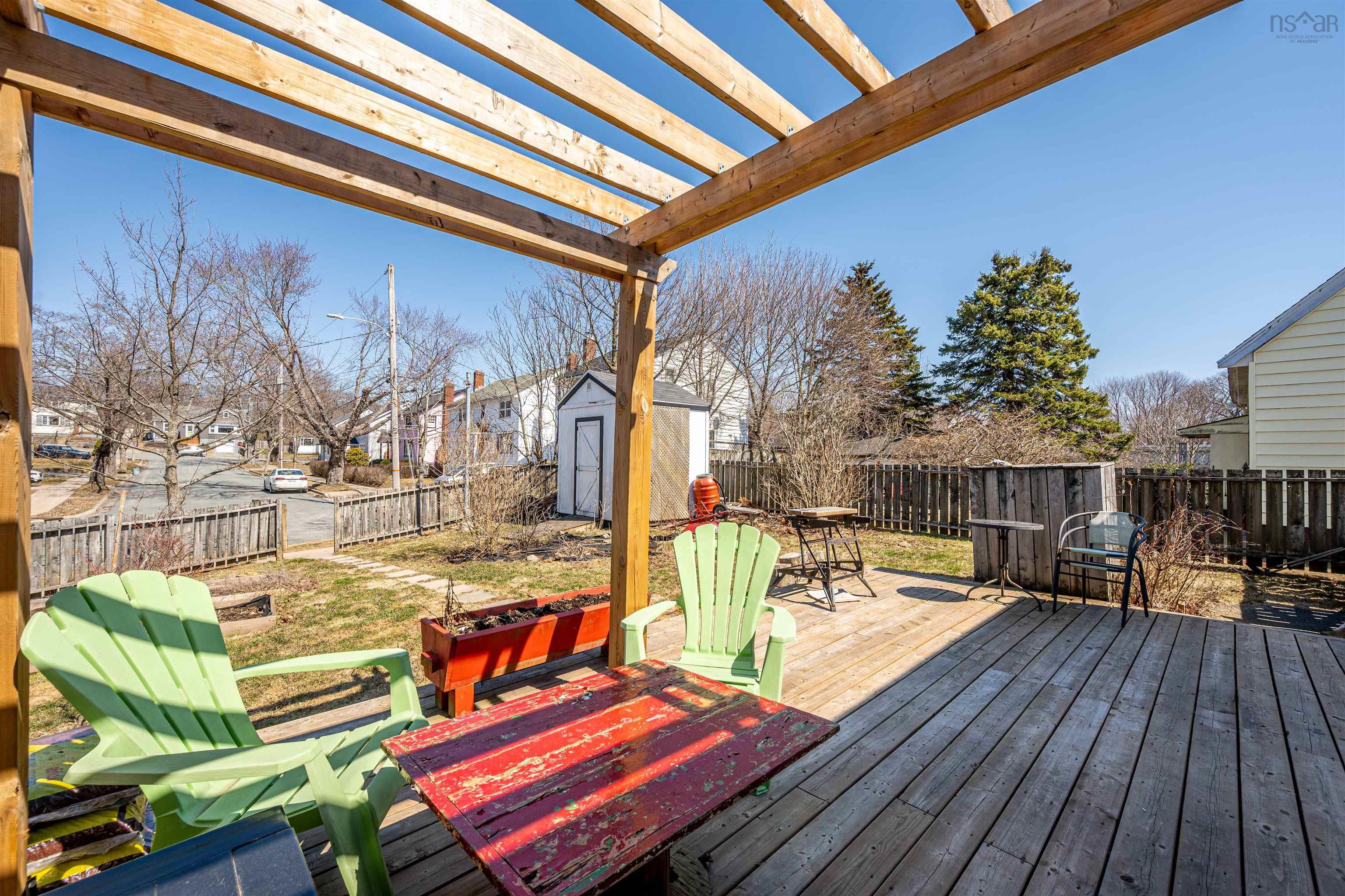 $499,900.00: 154 VICTORIA Road, Dartmouth