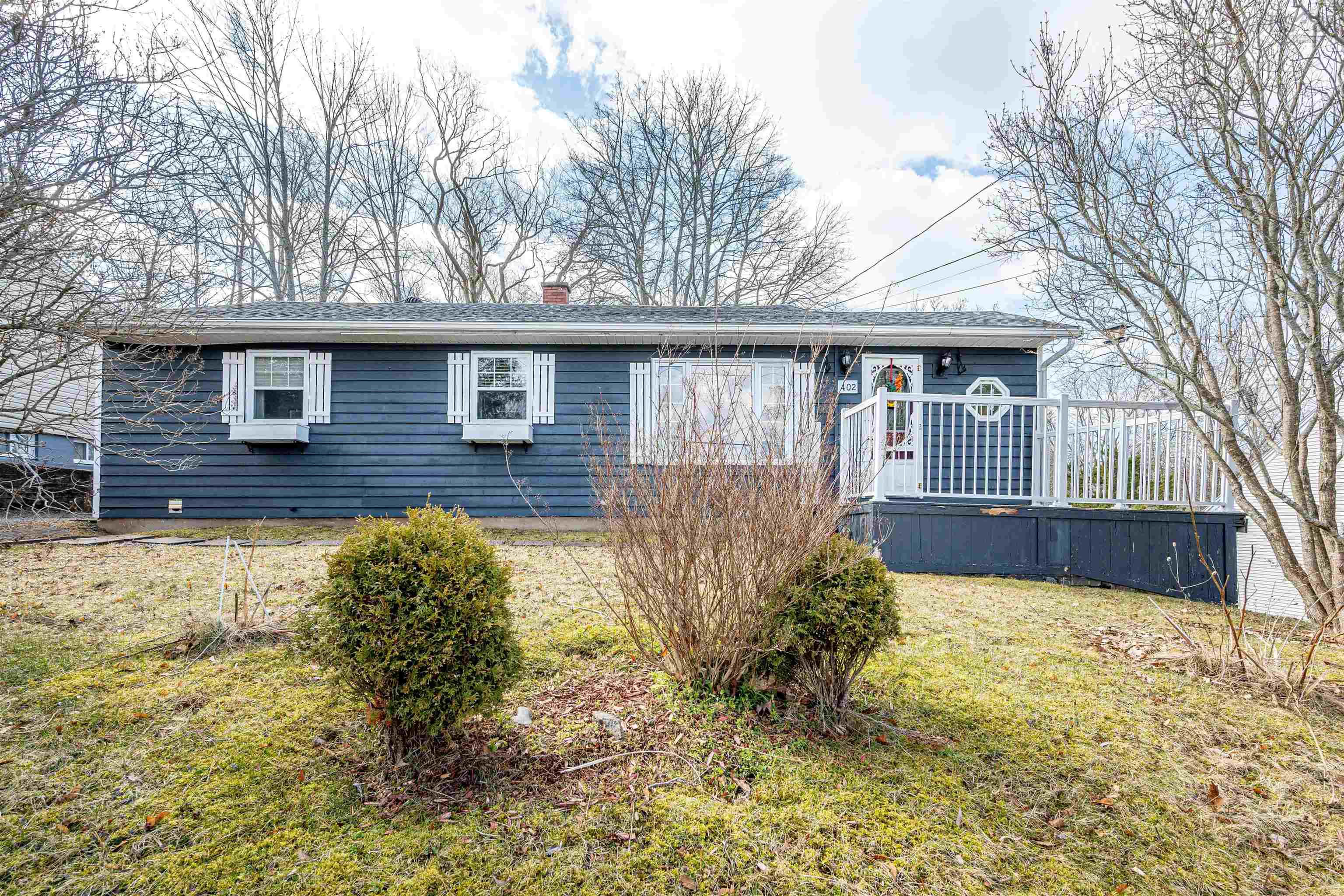 $369,900.00: 402 Highland Avenue, Windsor