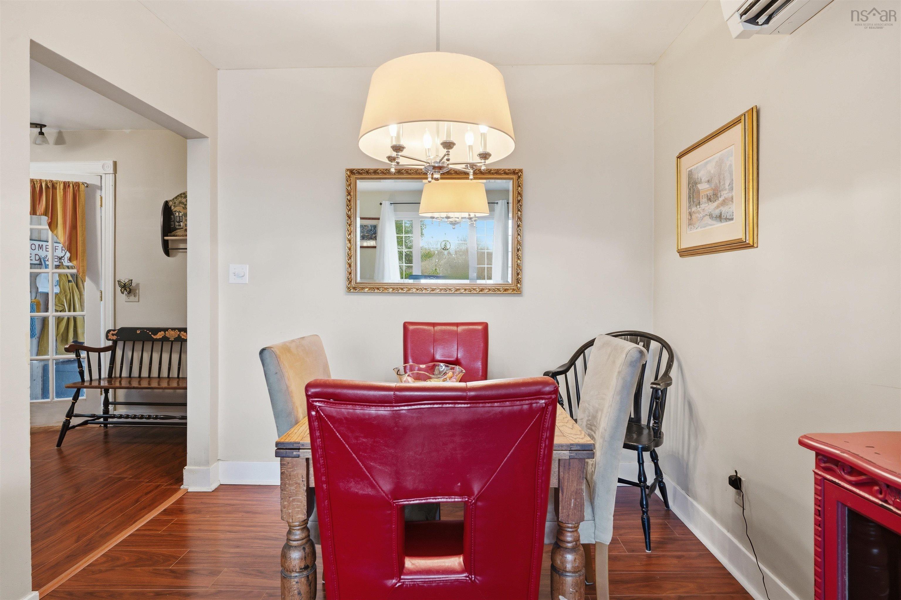 $369,900.00: 402 Highland Avenue, Windsor