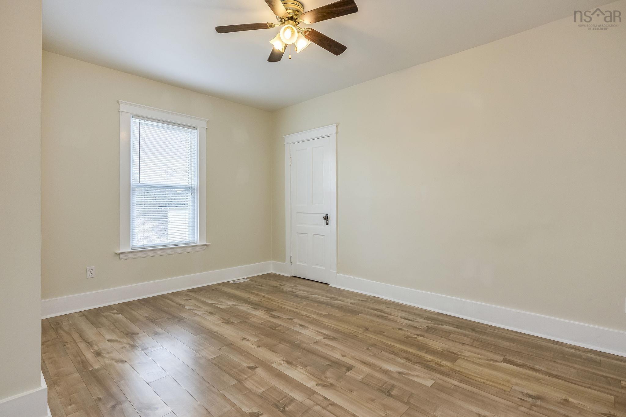 $375,000.00: 2576 1 Highway, Aylesford