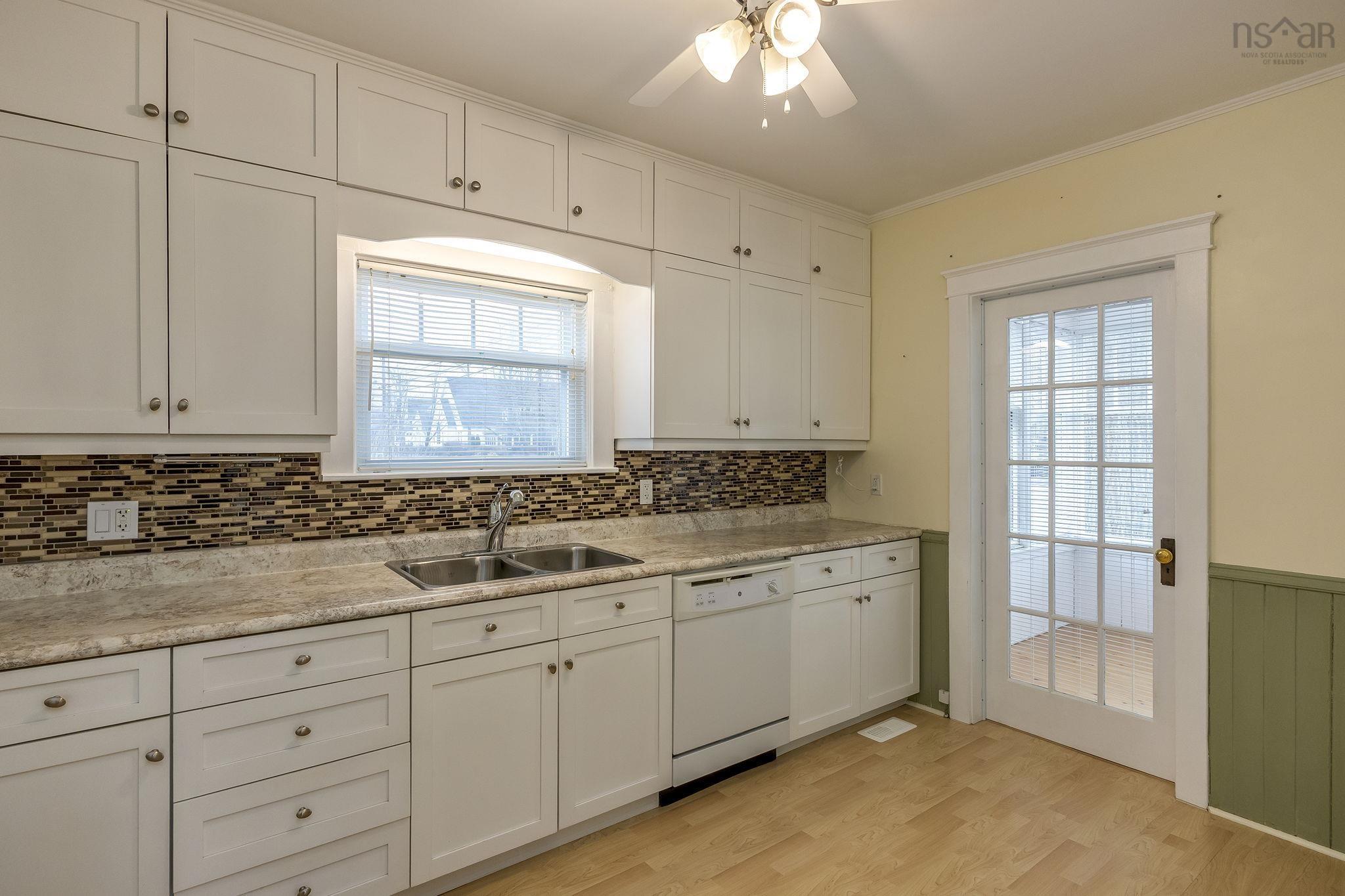 $375,000.00: 2576 1 Highway, Aylesford