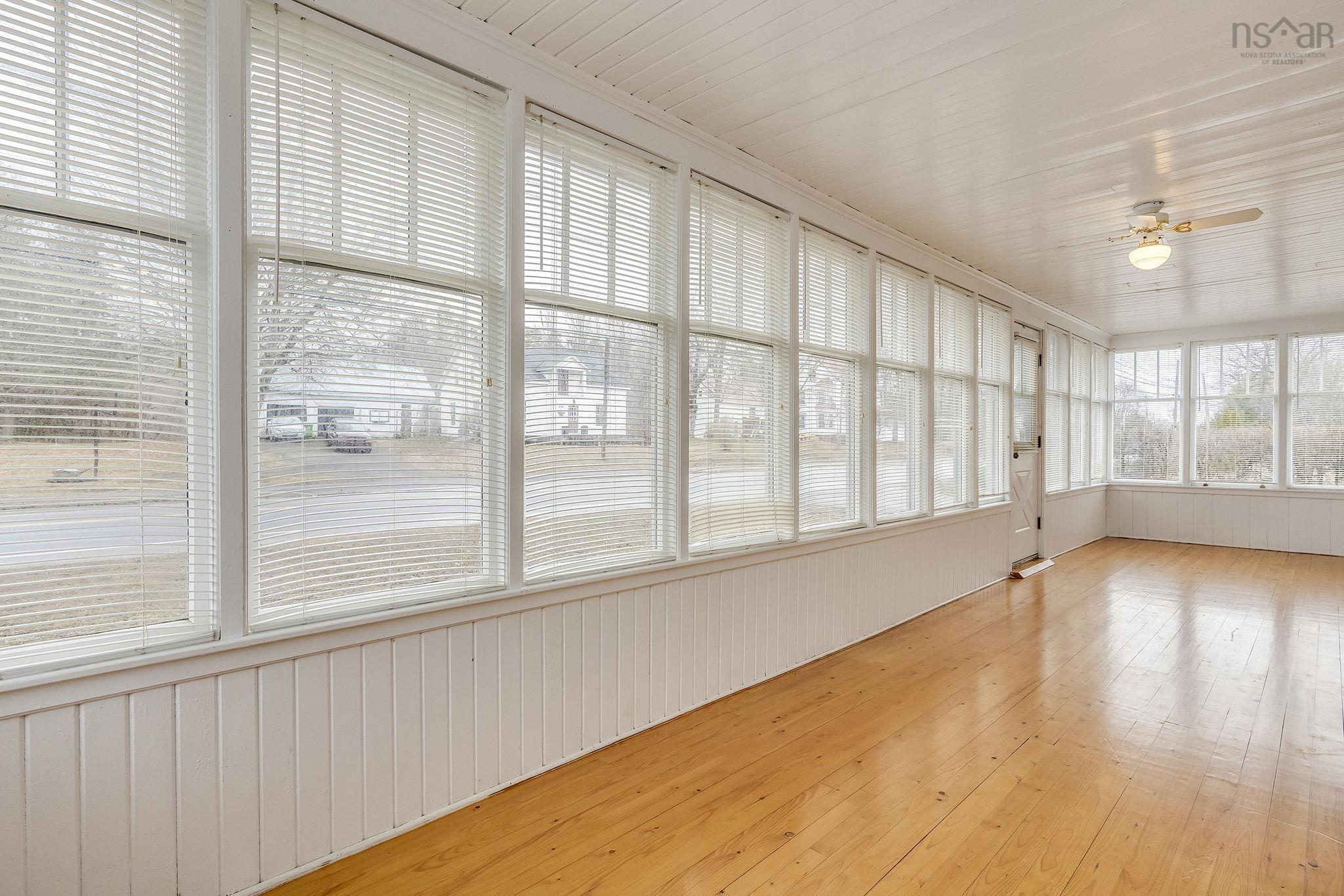 $375,000.00: 2576 1 Highway, Aylesford
