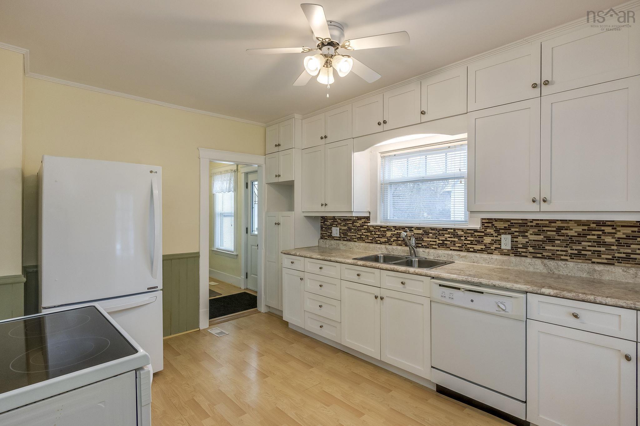 $375,000.00: 2576 1 Highway, Aylesford