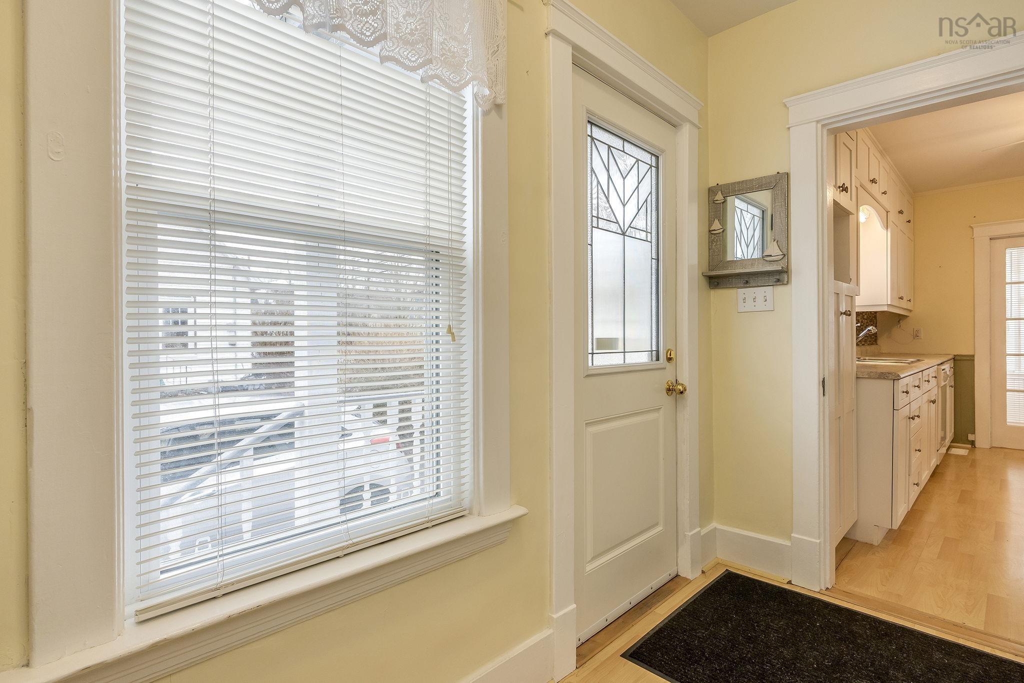 $375,000.00: 2576 1 Highway, Aylesford