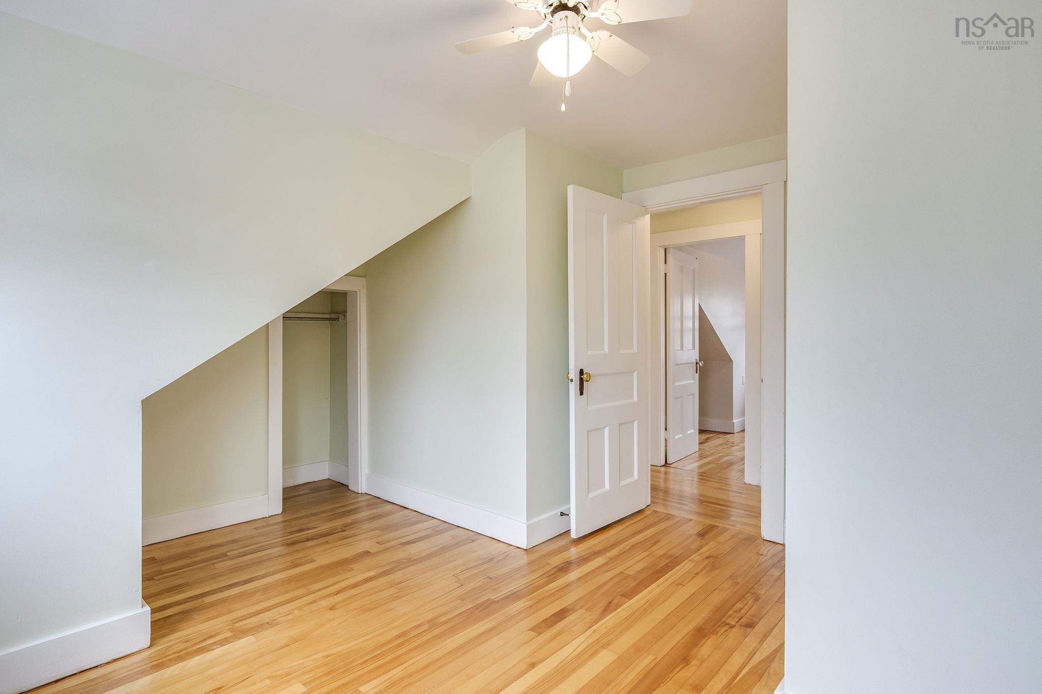 $375,000.00: 2576 1 Highway, Aylesford