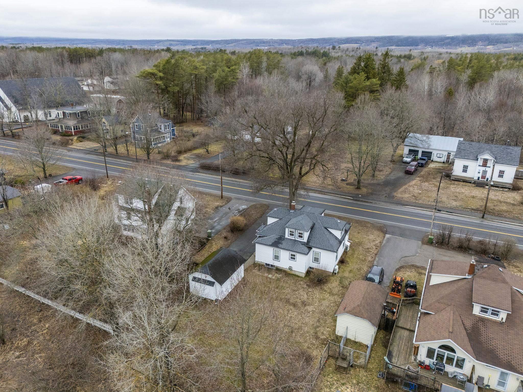 $375,000.00: 2576 1 Highway, Aylesford