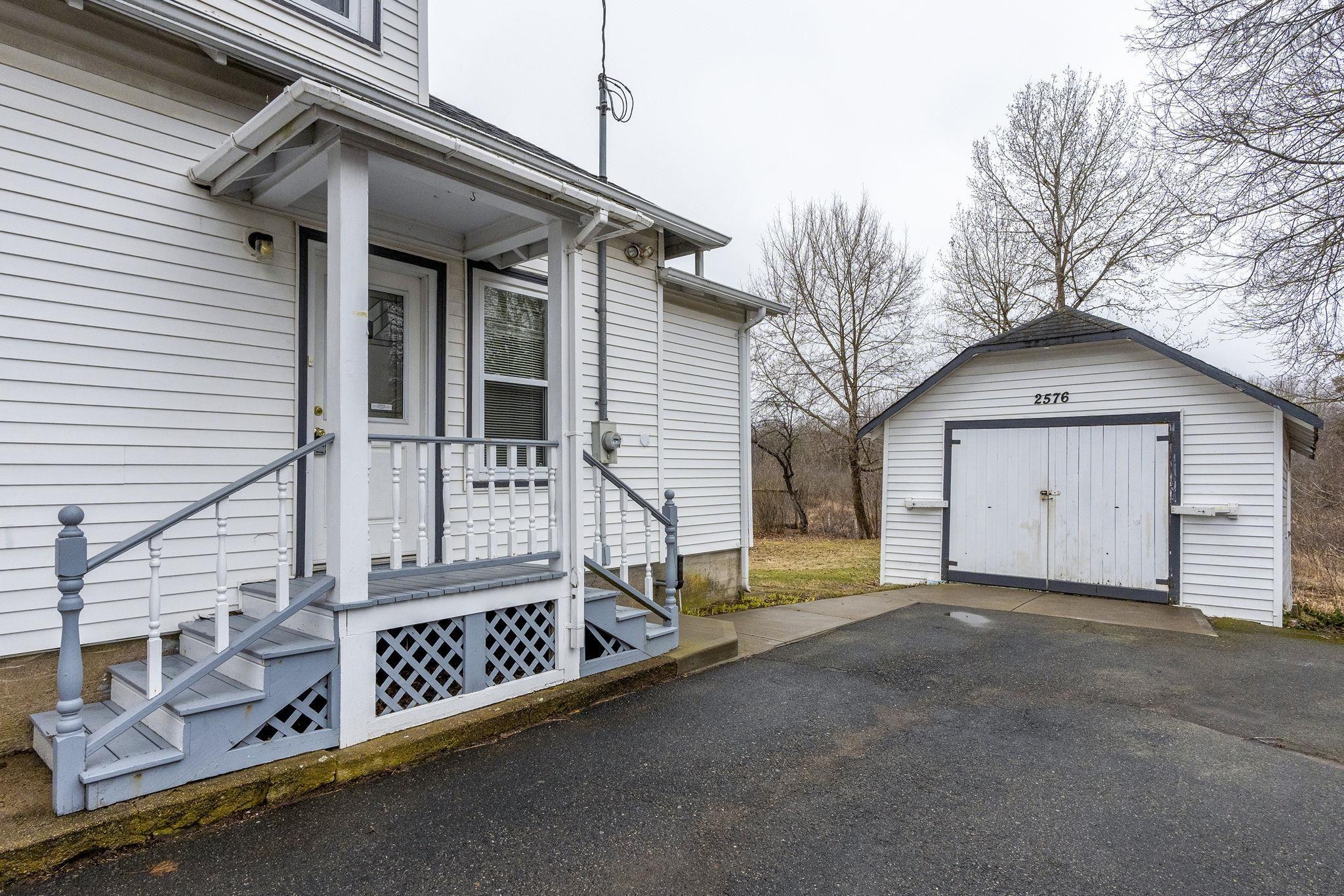 $375,000.00: 2576 1 Highway, Aylesford