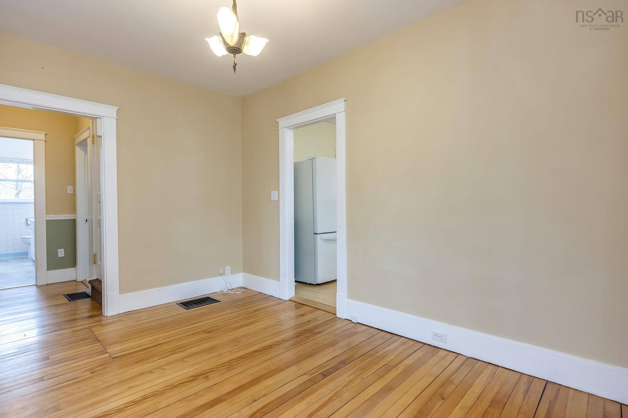 $375,000.00: 2576 1 Highway, Aylesford