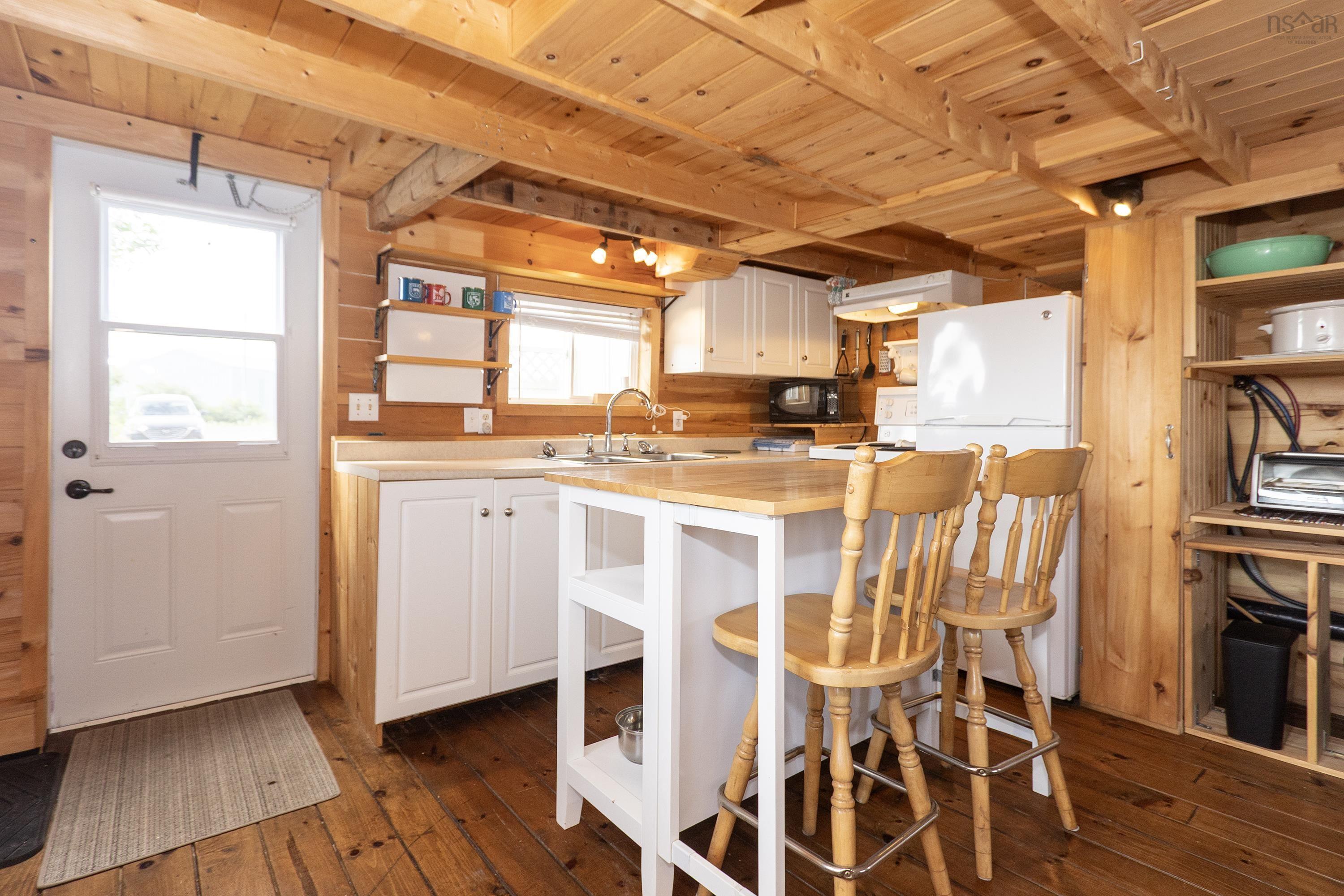 $124,900.00: 4141 Highway 209, Advocate Harbour