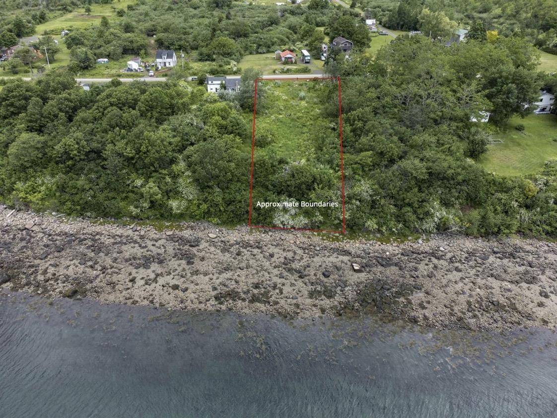 $58,000.00: 1238 Granville Road, Victoria Beach