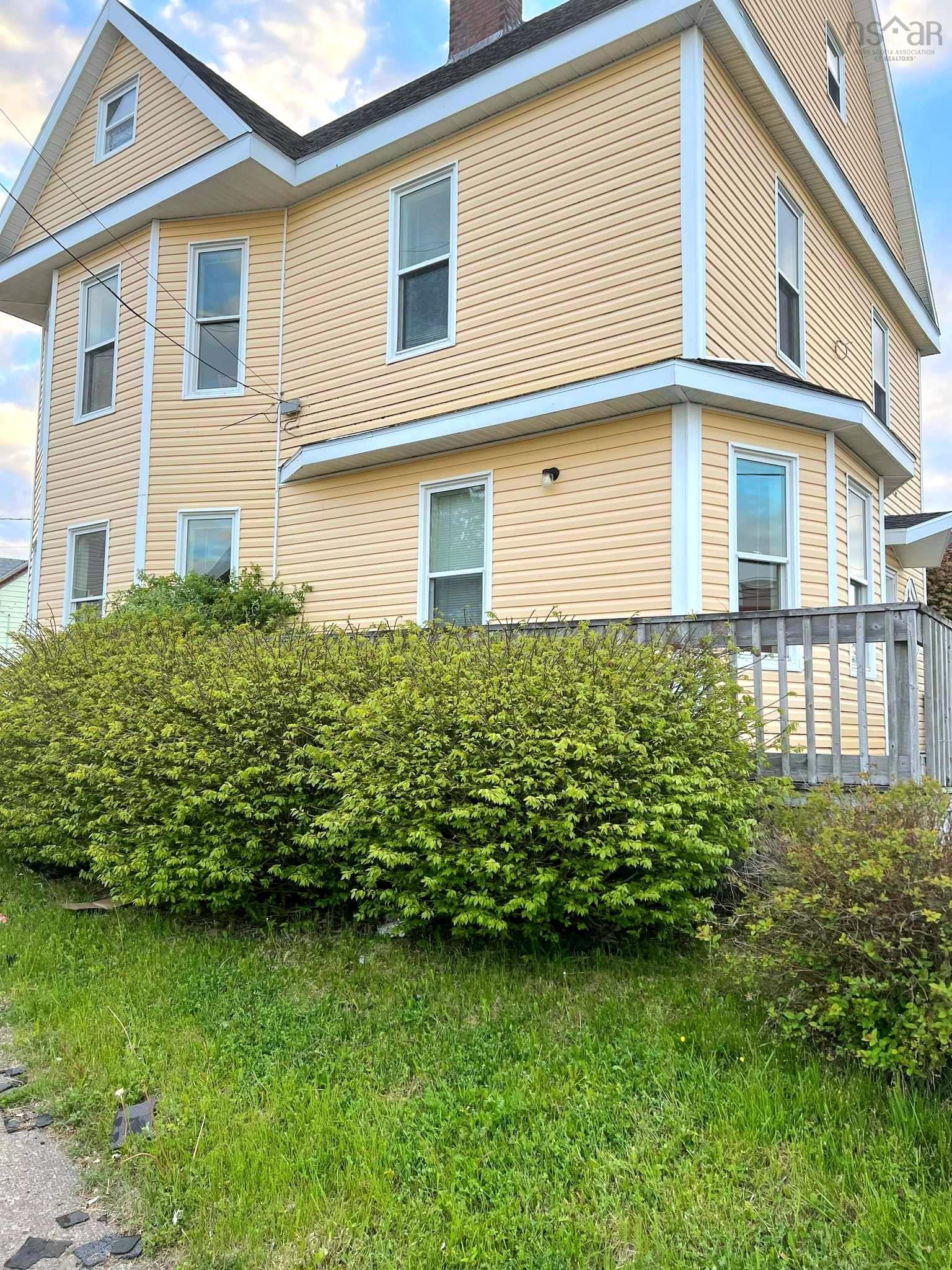 $289,900.00: 797 Victoria Road, Whitney Pier