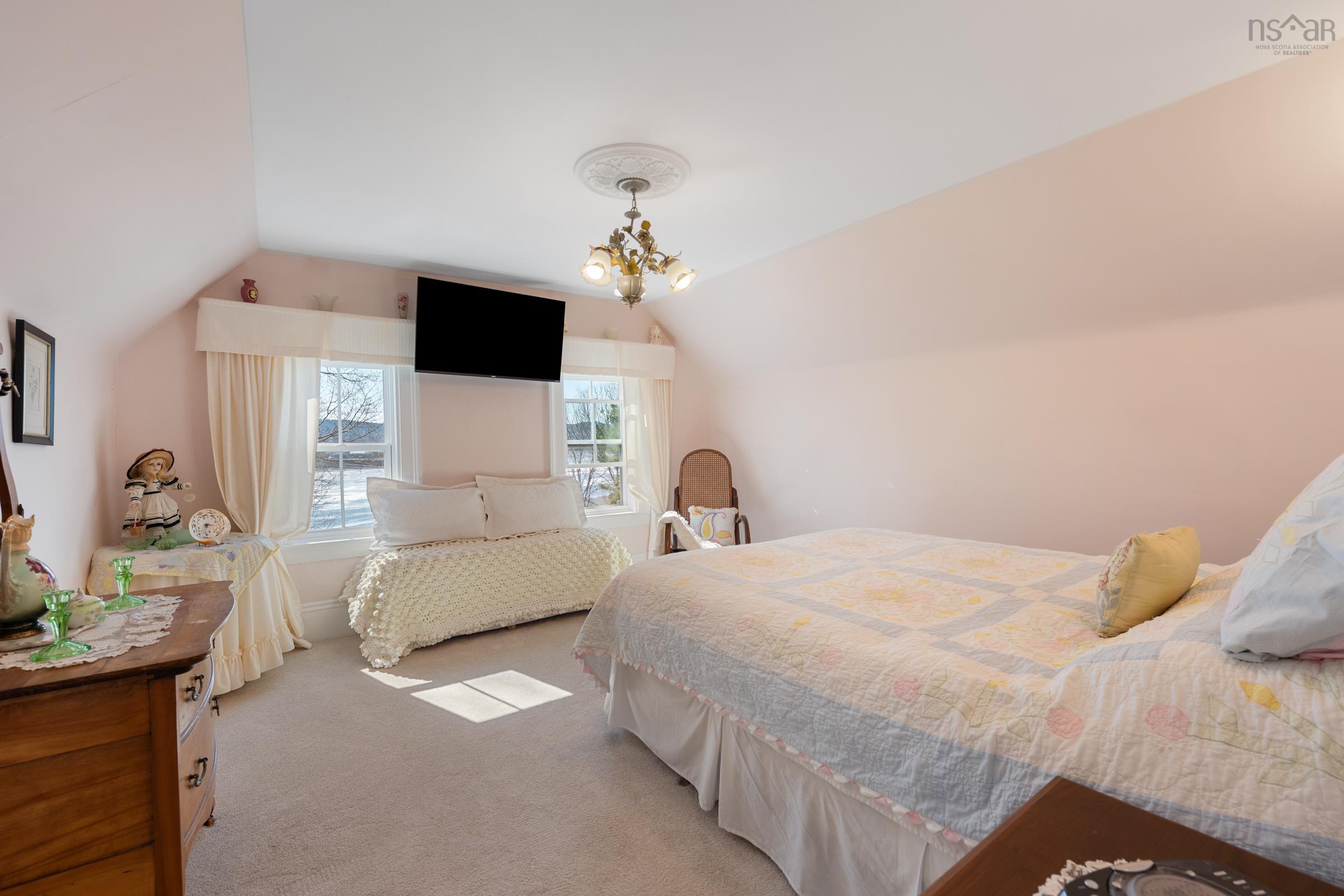 $449,000.00: 26 Garden Street, Granville Ferry