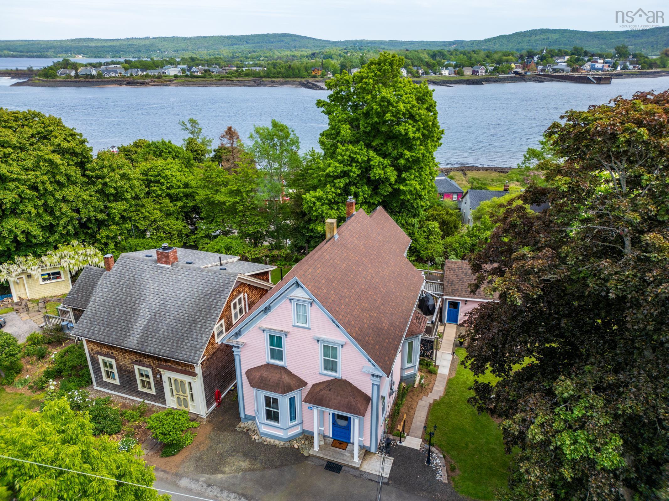 $449,000.00: 26 Garden Street, Granville Ferry
