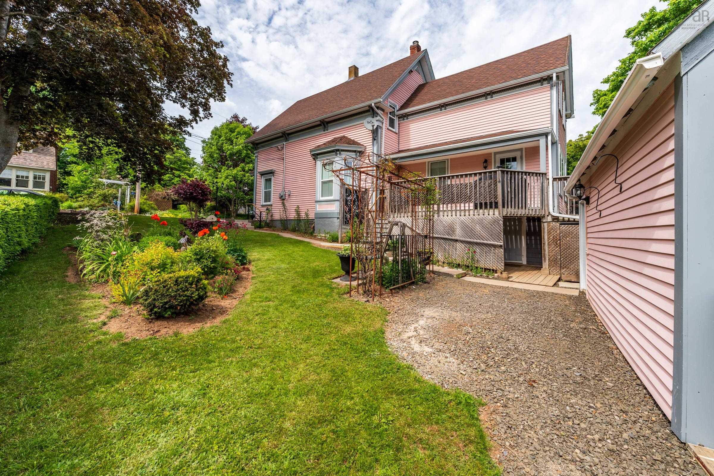 $449,000.00: 26 Garden Street, Granville Ferry