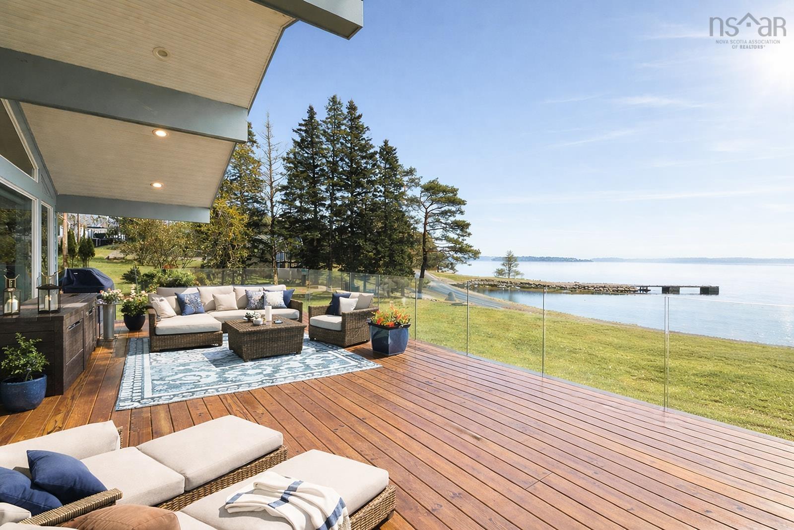 $1,299,000.00: 435 Martins Point Road, Martins Point