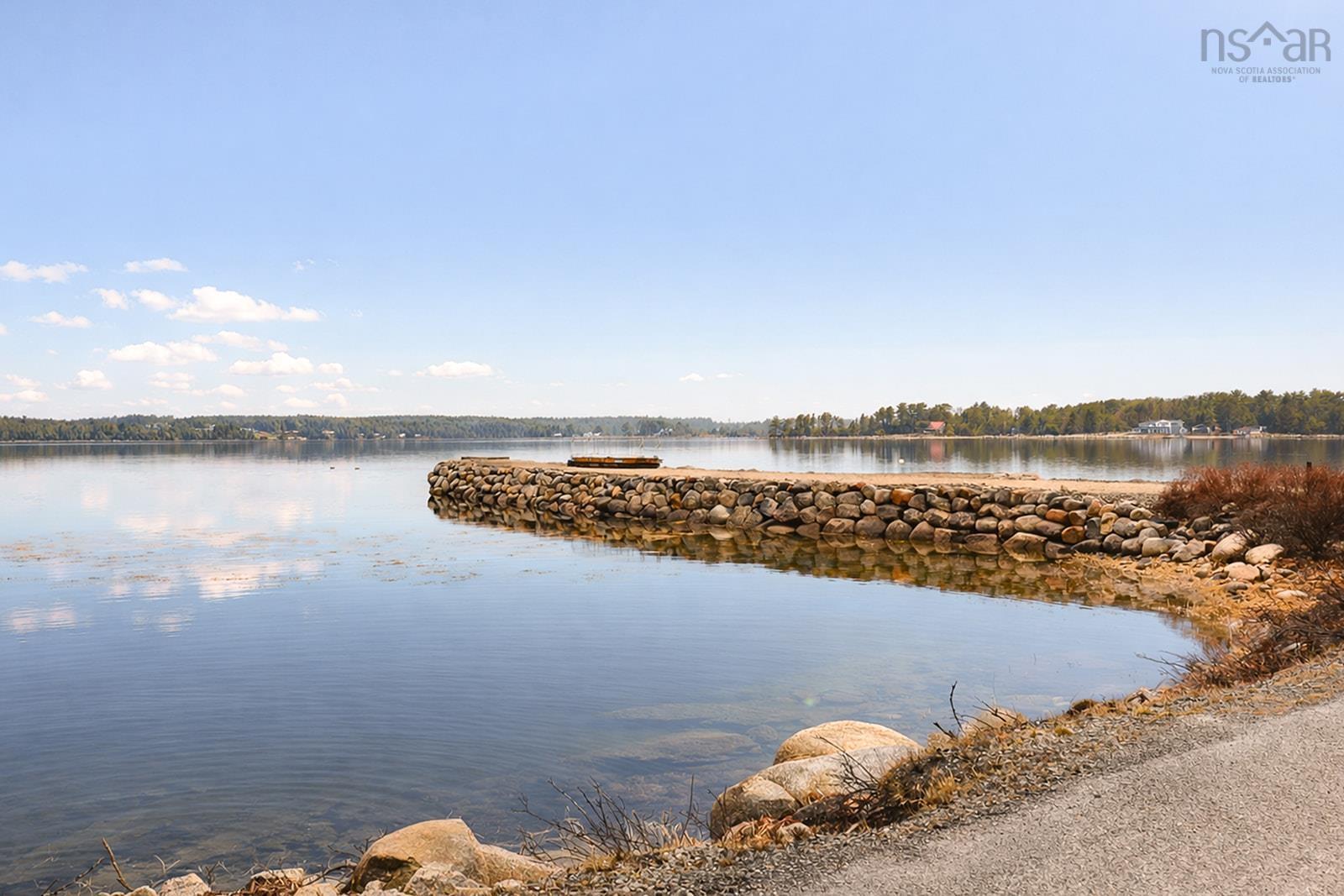 $1,299,000.00: 435 Martins Point Road, Martins Point