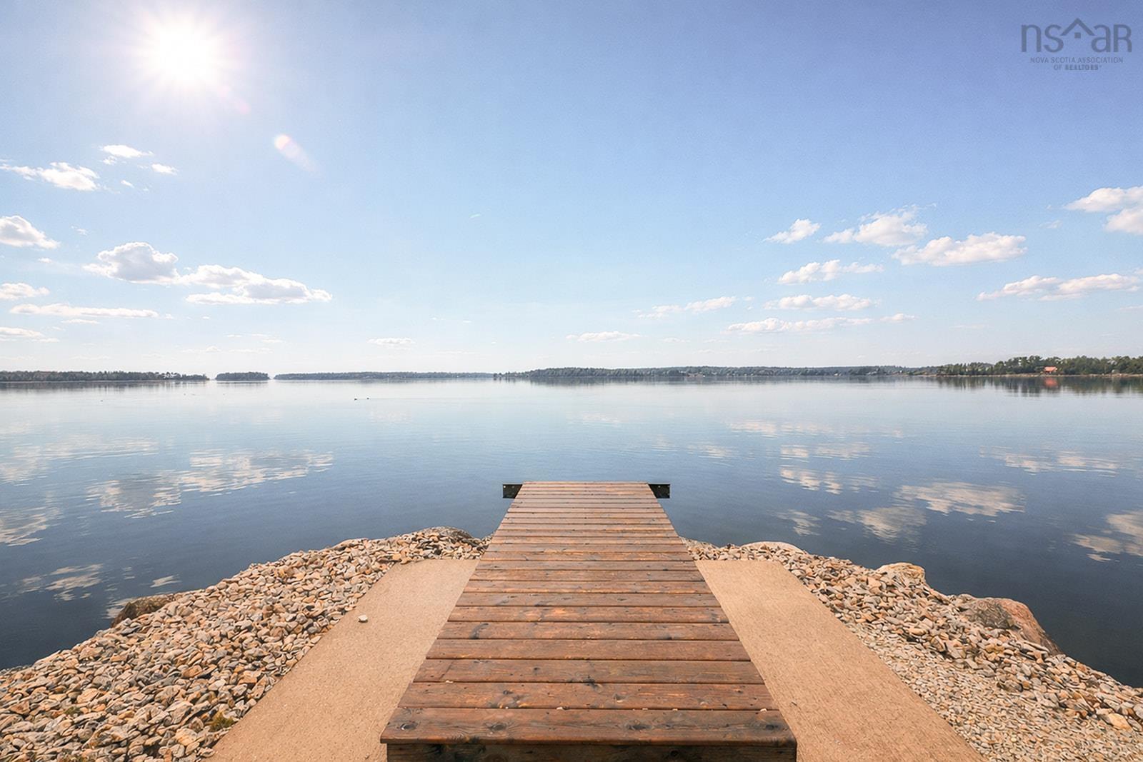 $1,299,000.00: 435 Martins Point Road, Martins Point