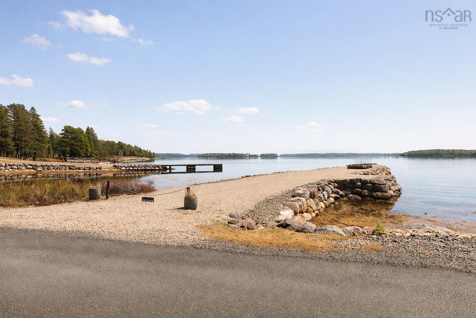 $1,299,000.00: 435 Martins Point Road, Martins Point