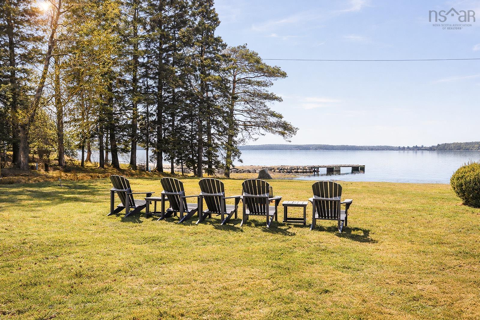 $1,299,000.00: 435 Martins Point Road, Martins Point