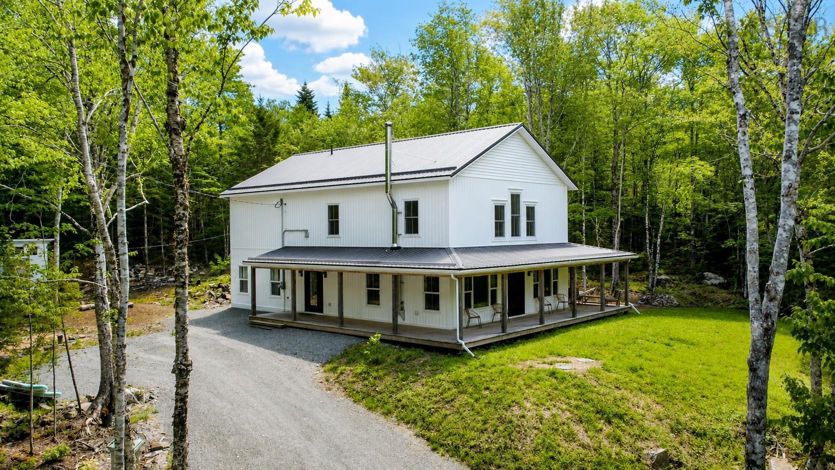 $915,000.00: 64 Lily Lake Road, Lakelands