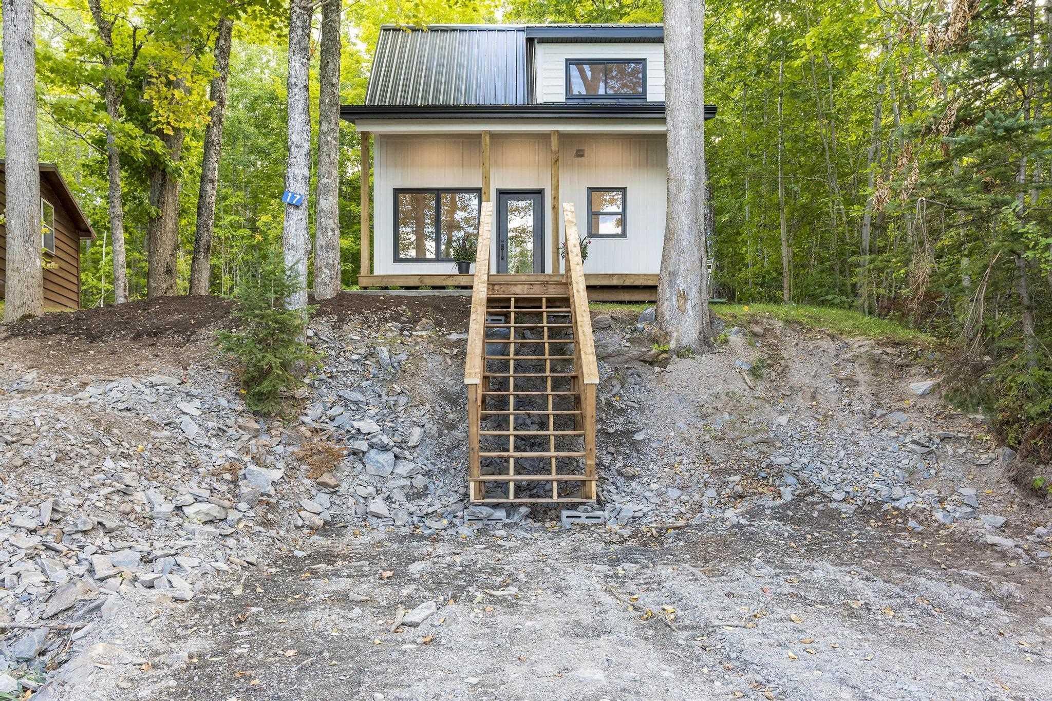 $250,000.00: 17 S-10 Road, Lake George