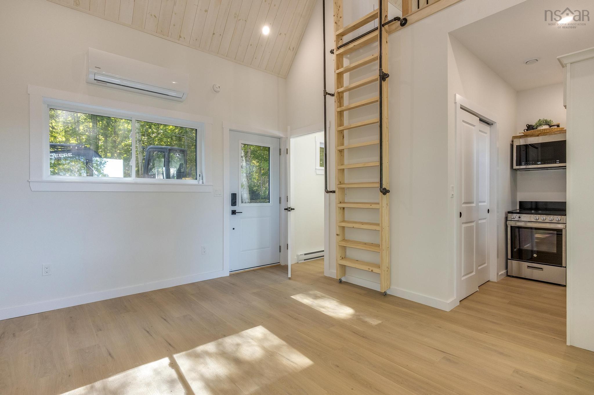 $250,000.00: 17 S-10 Road, Lake George