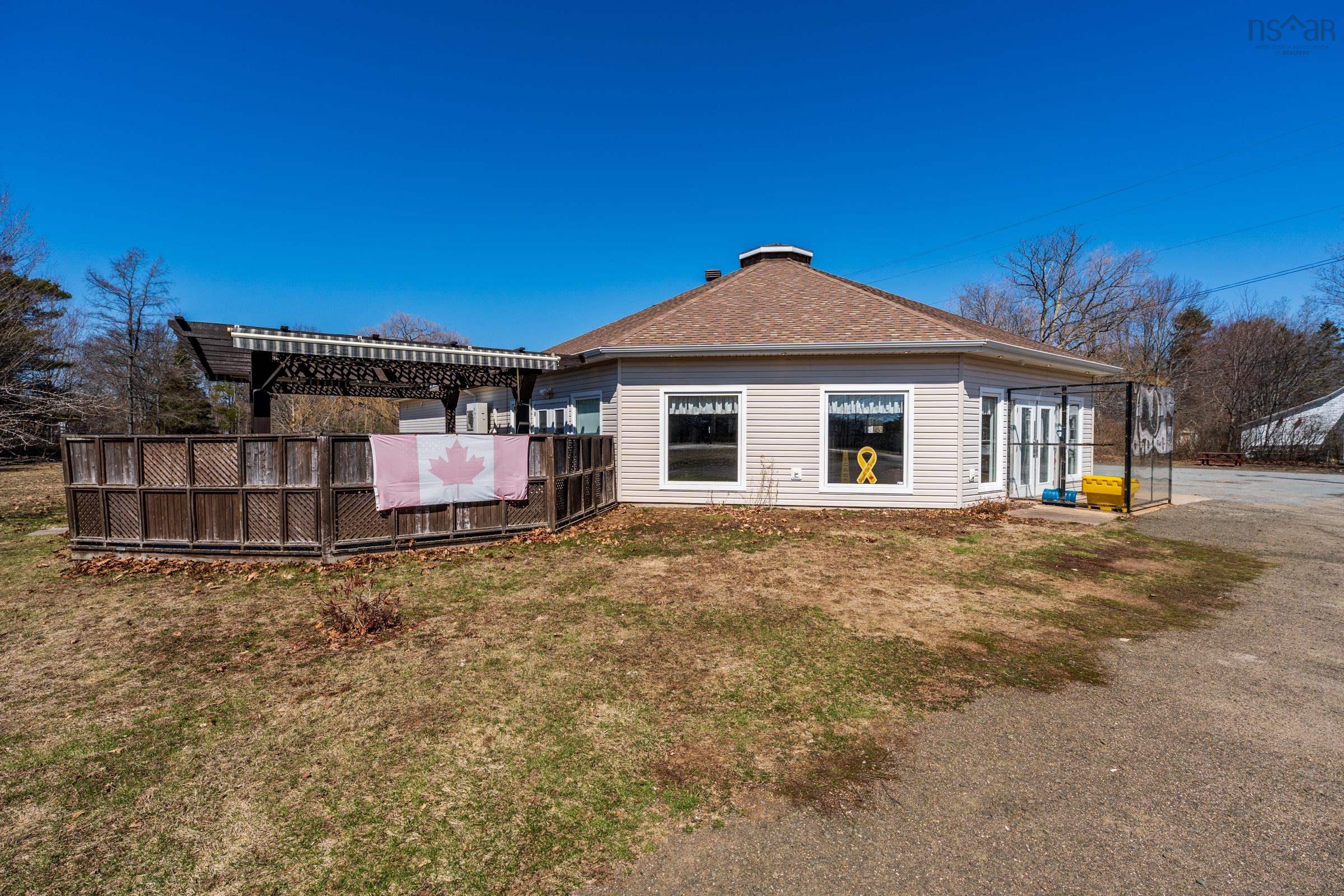 $699,900.00: 71 Main Street, Middleton