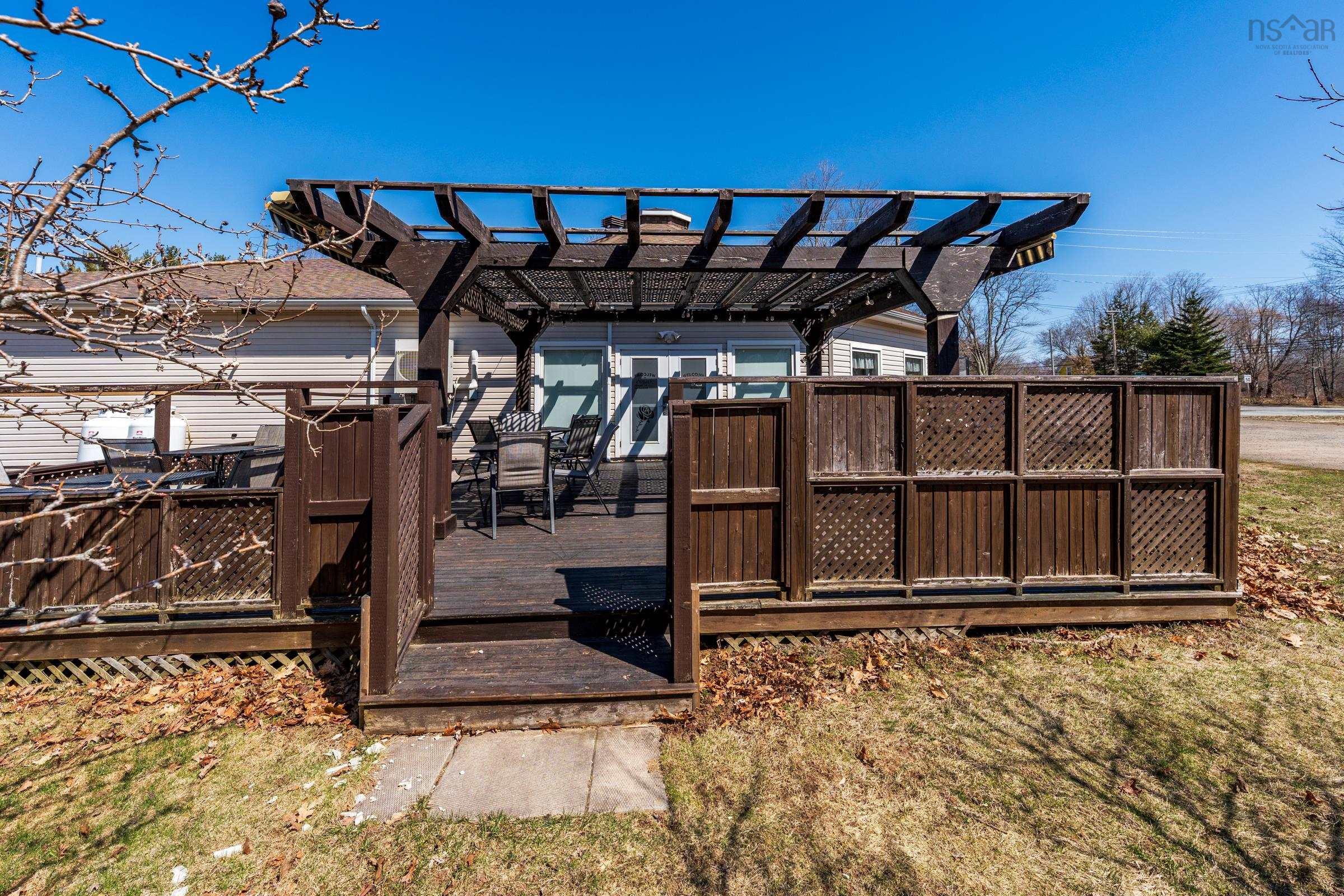 $699,900.00: 71 Main Street, Middleton