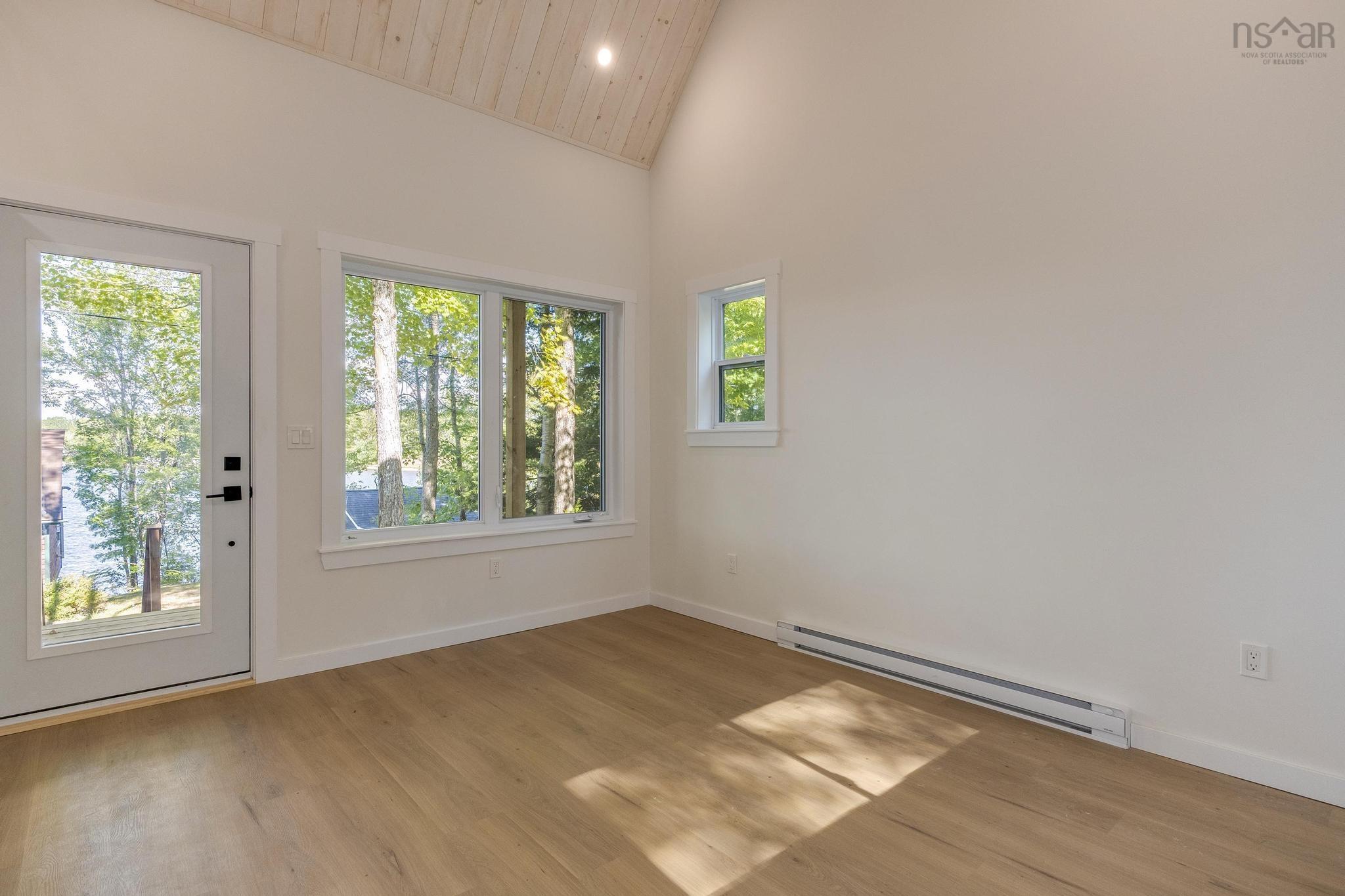 $250,000.00: 17 S-10 Road, Lake George