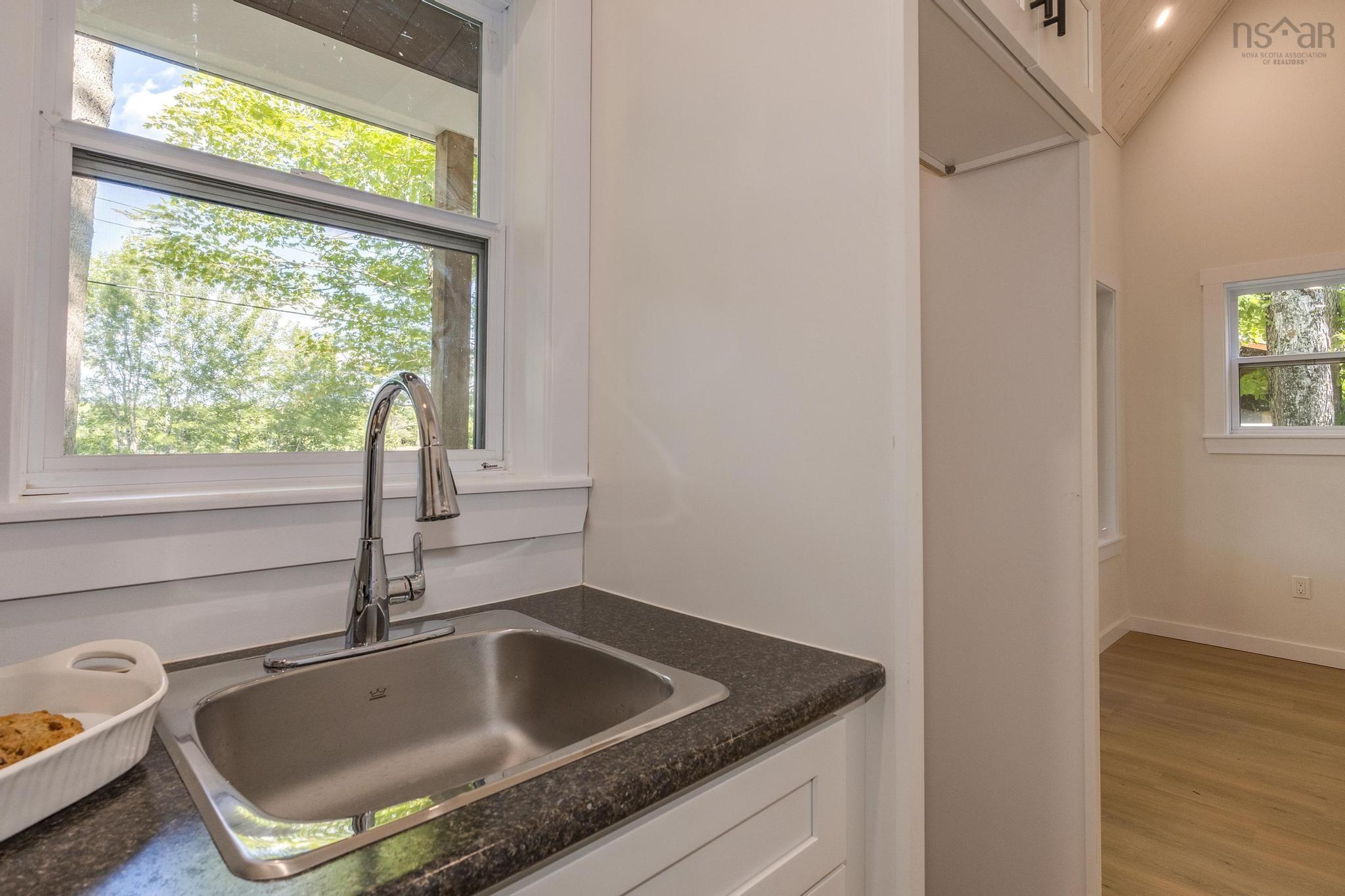 $250,000.00: 17 S-10 Road, Lake George