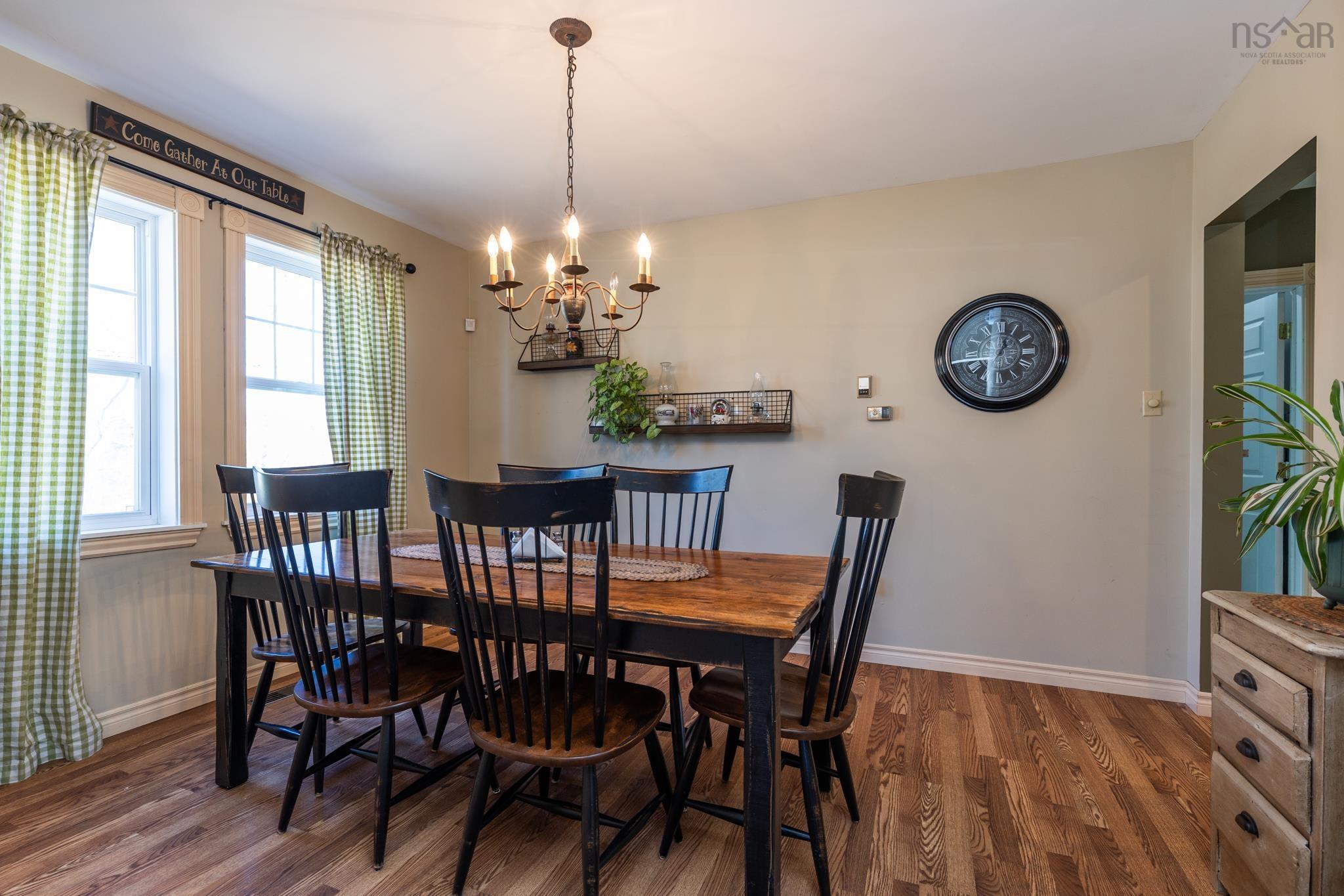 $389,000.00: 1 Belleville Road, Belleville North