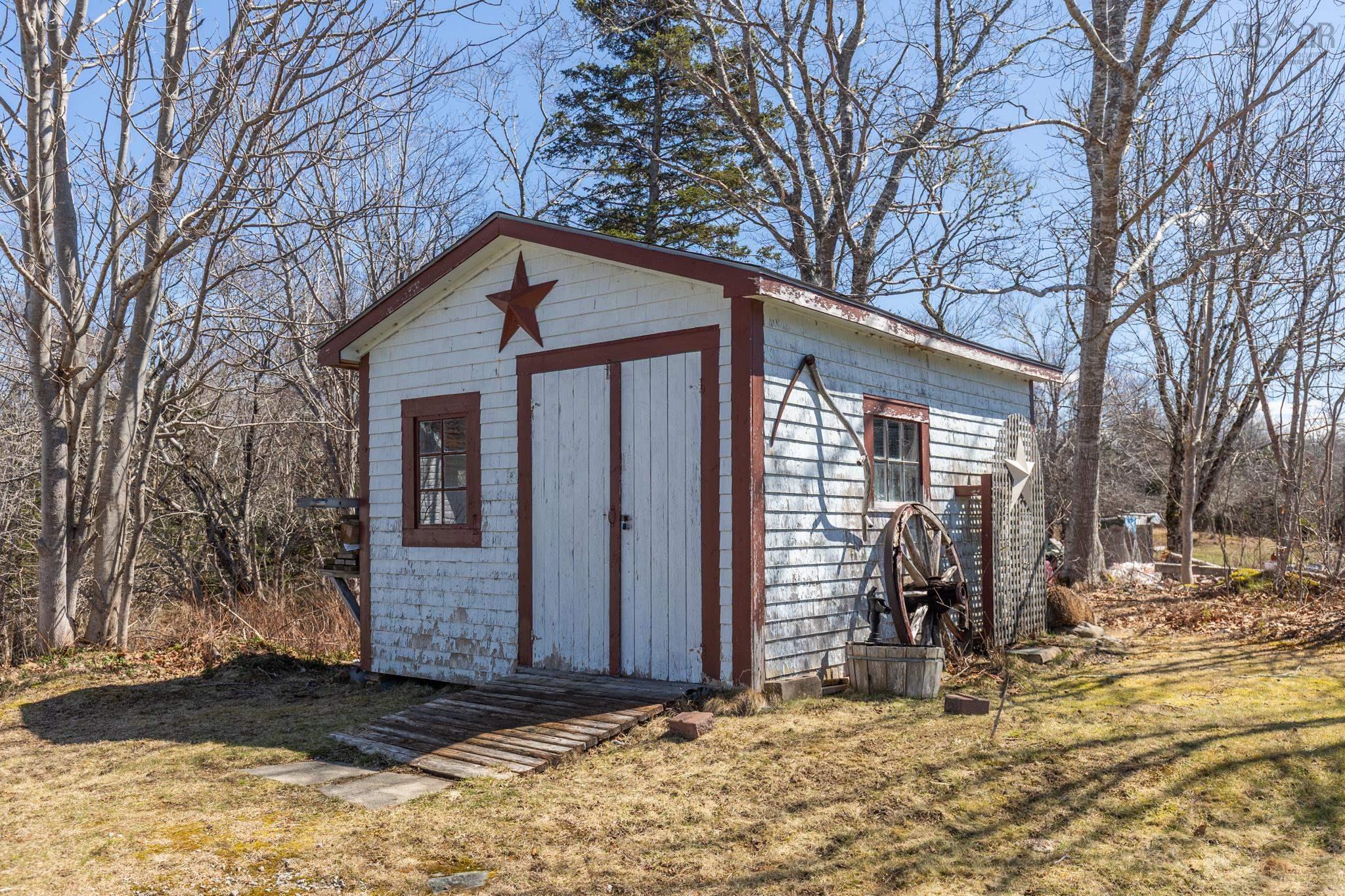 $389,000.00: 1 Belleville Road, Belleville North