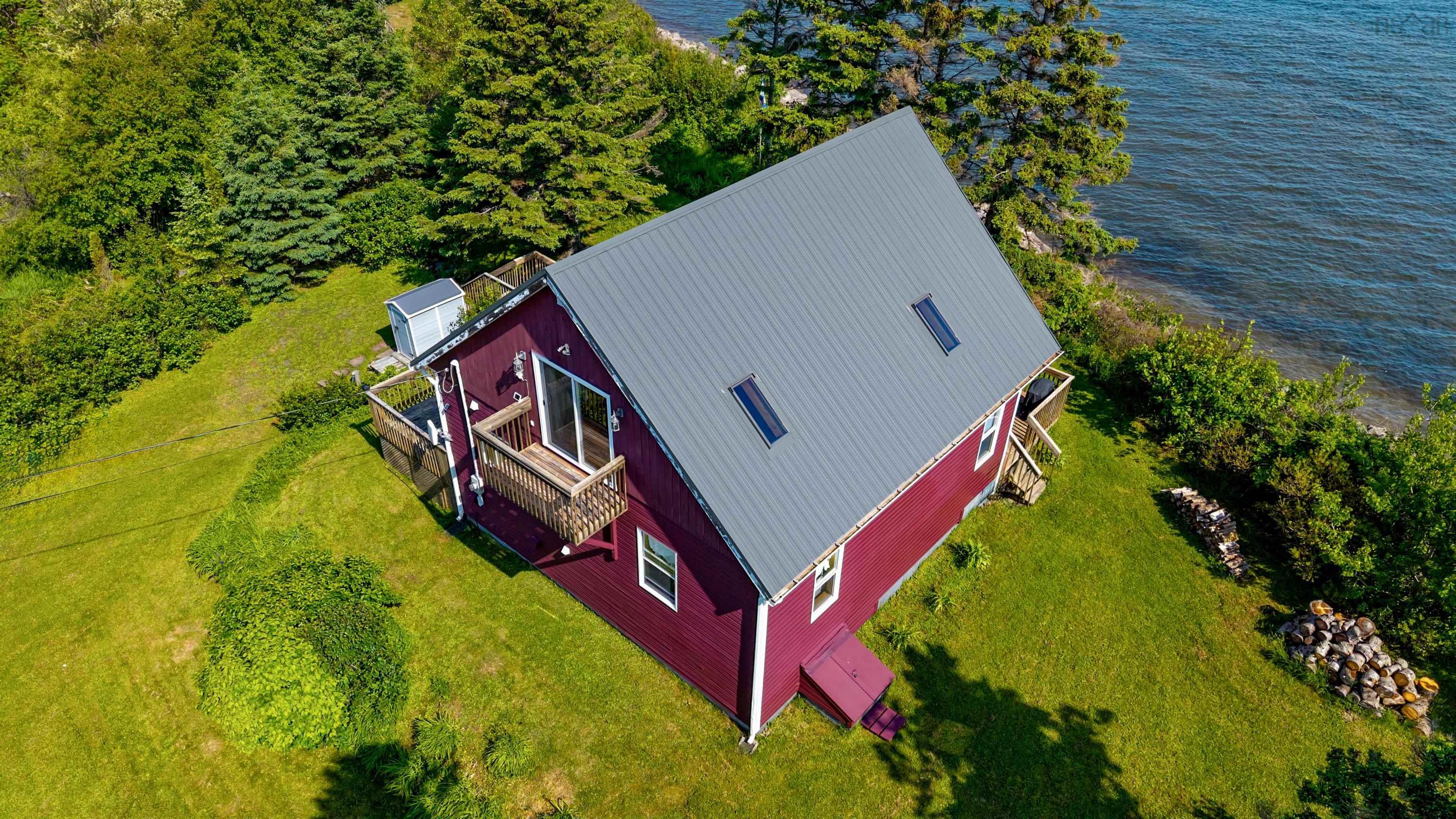 $459,000.00: 523 Caribou Island Road, Caribou Island