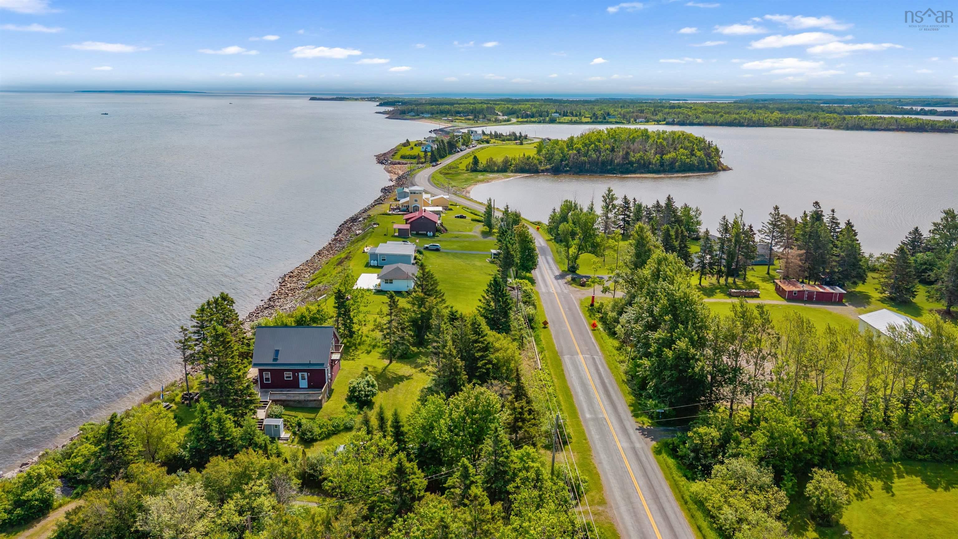 $459,000.00: 523 Caribou Island Road, Caribou Island