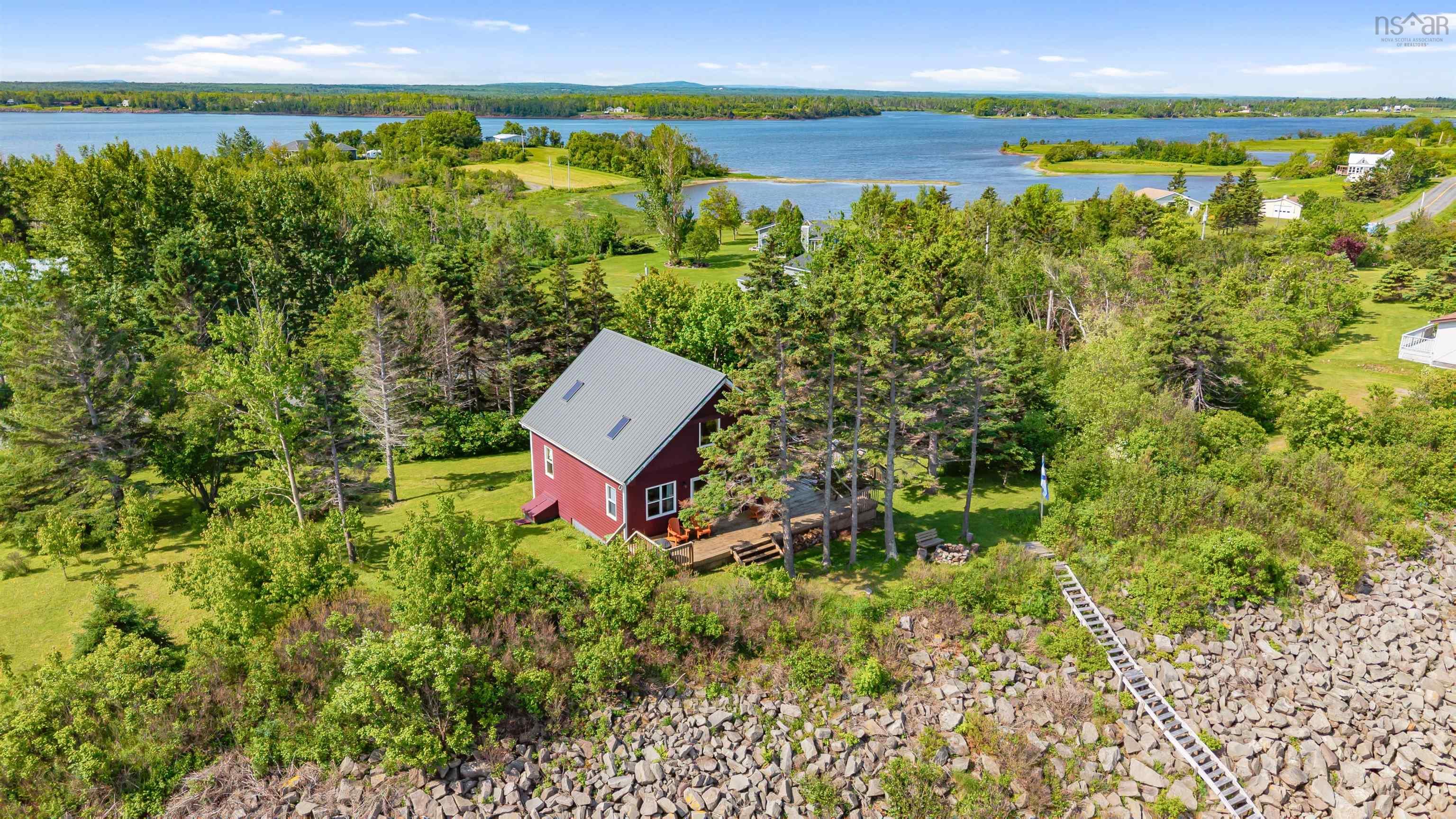 $459,000.00: 523 Caribou Island Road, Caribou Island