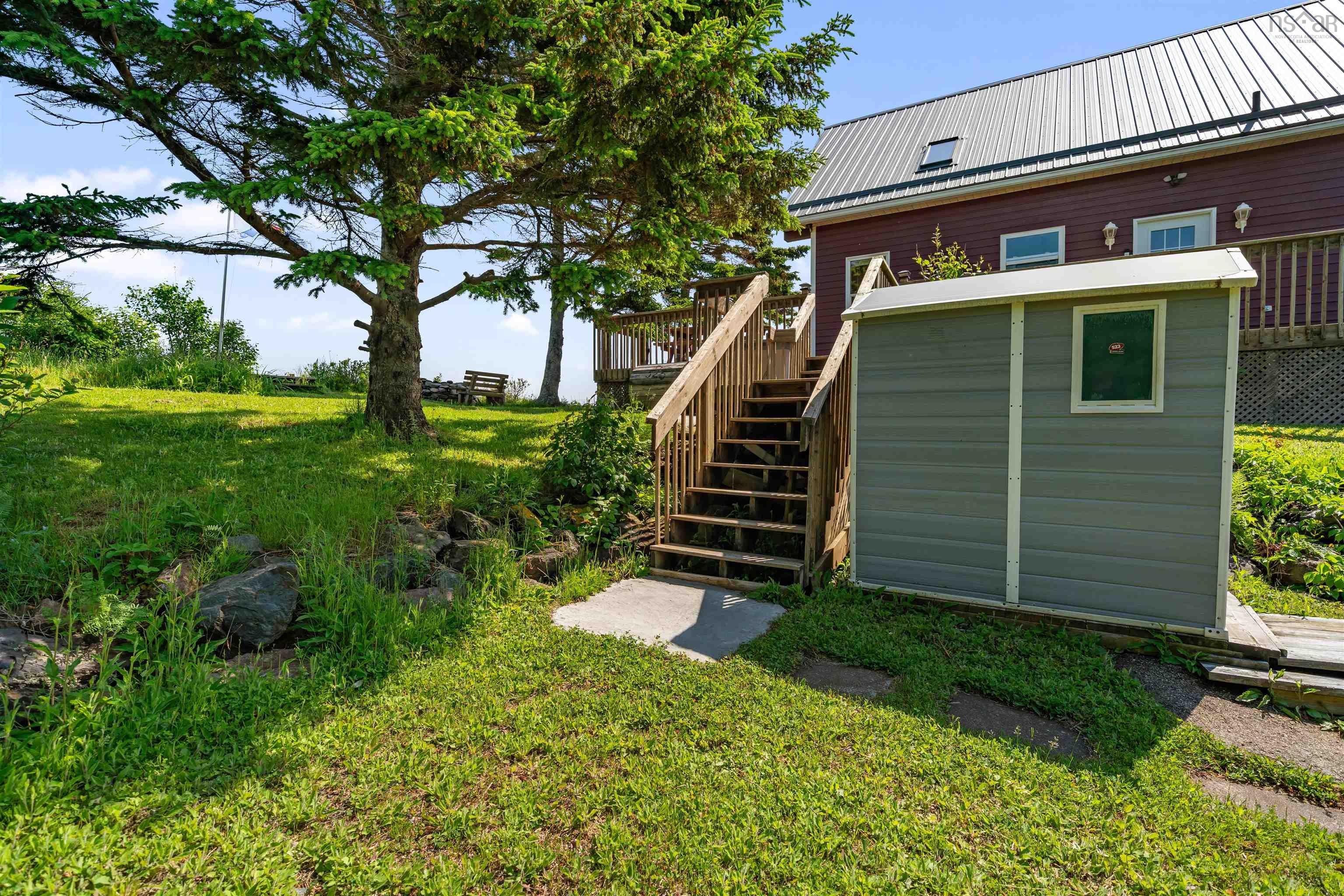 $459,000.00: 523 Caribou Island Road, Caribou Island