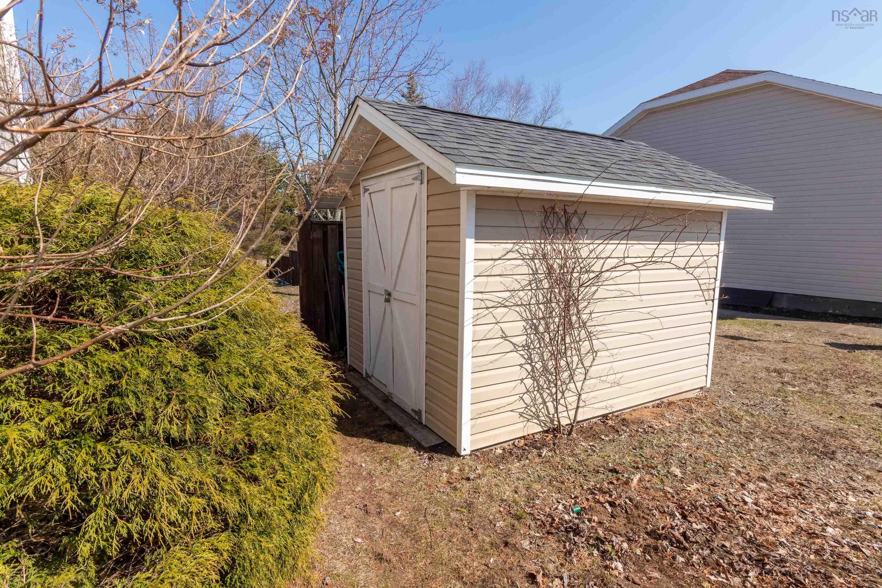 $449,000.00: 1863 Acadia Drive, Kingston