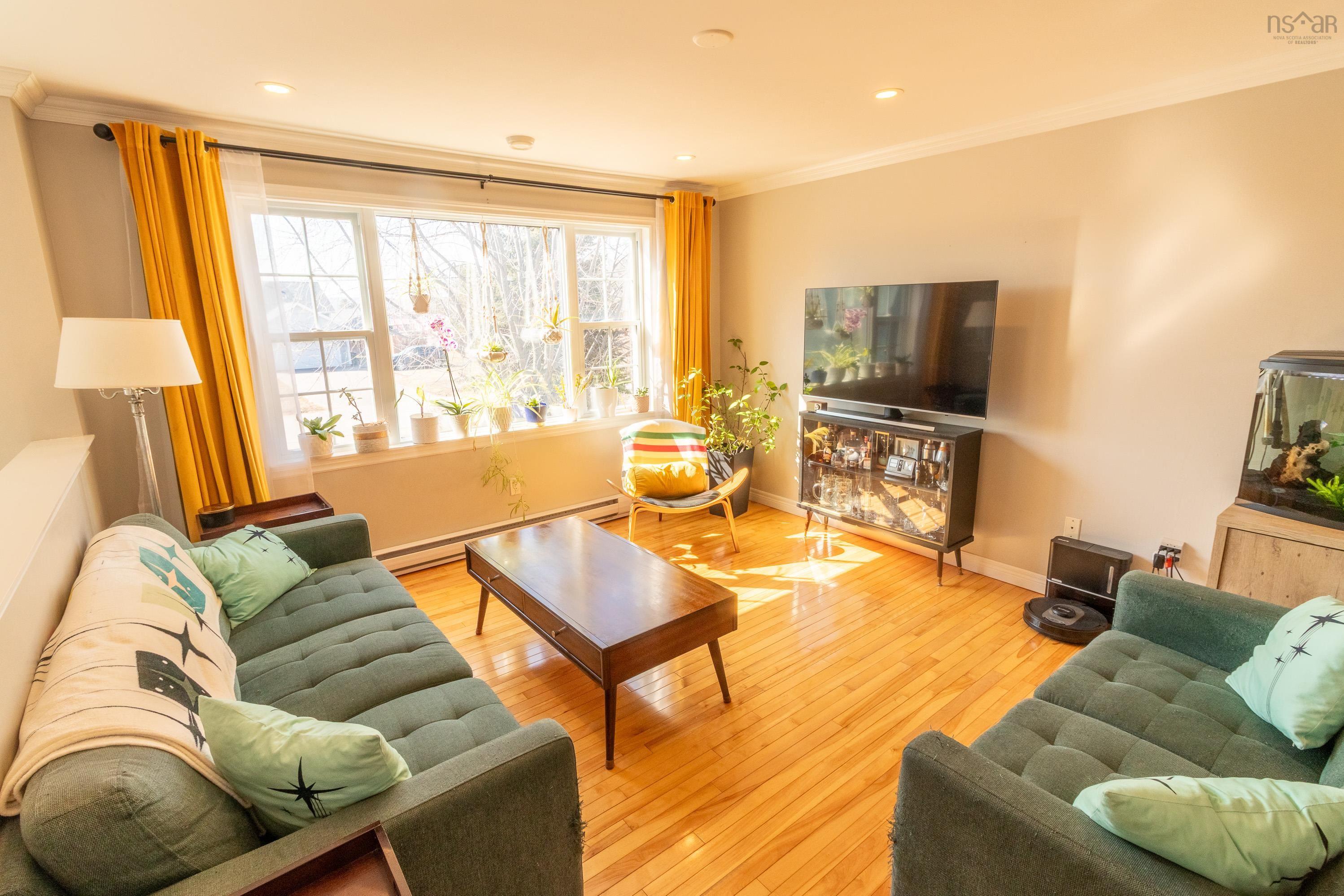 $449,000.00: 1863 Acadia Drive, Kingston
