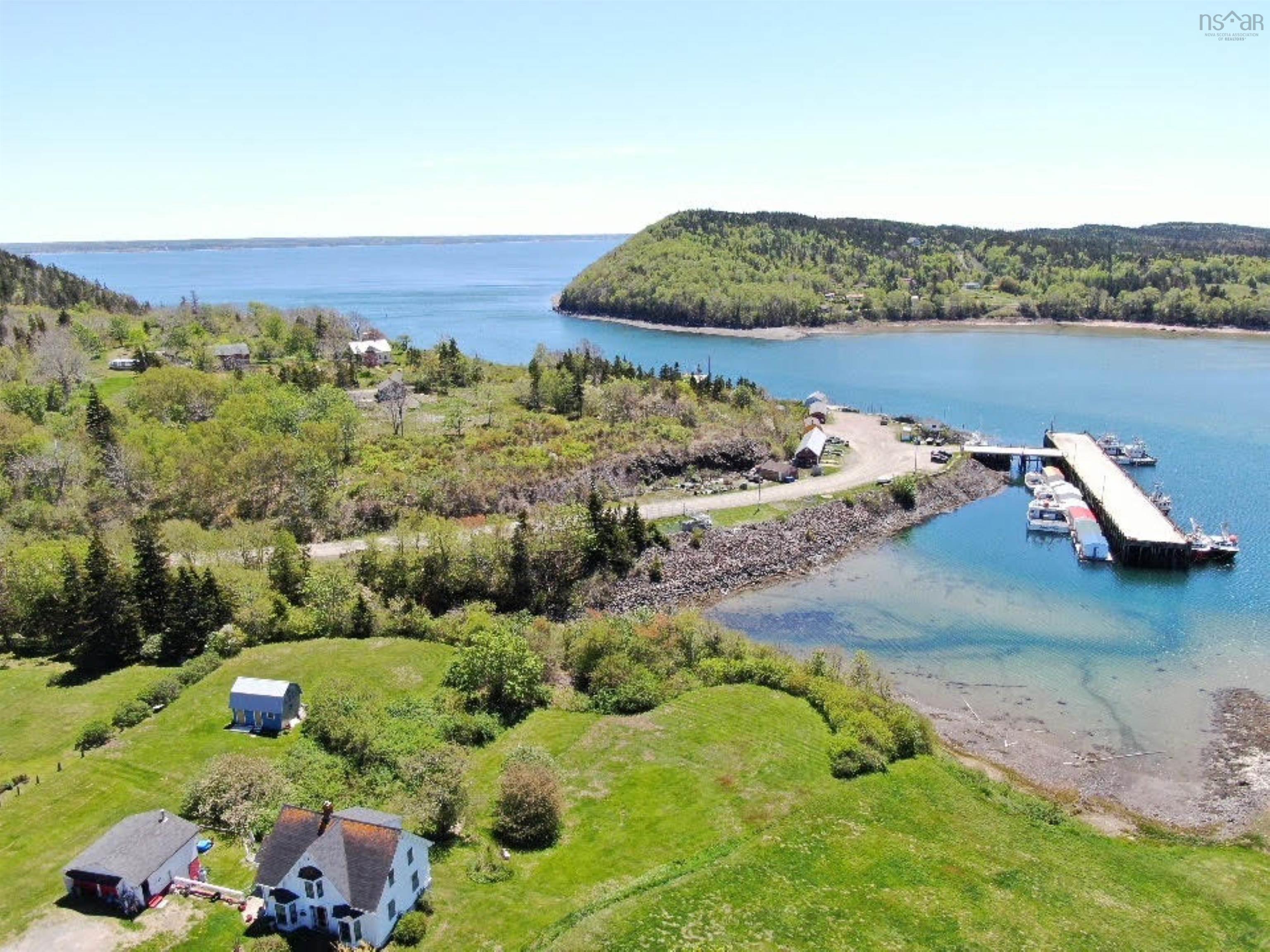 $459,500.00: 445 Sandy Cove Road, Sandy Cove