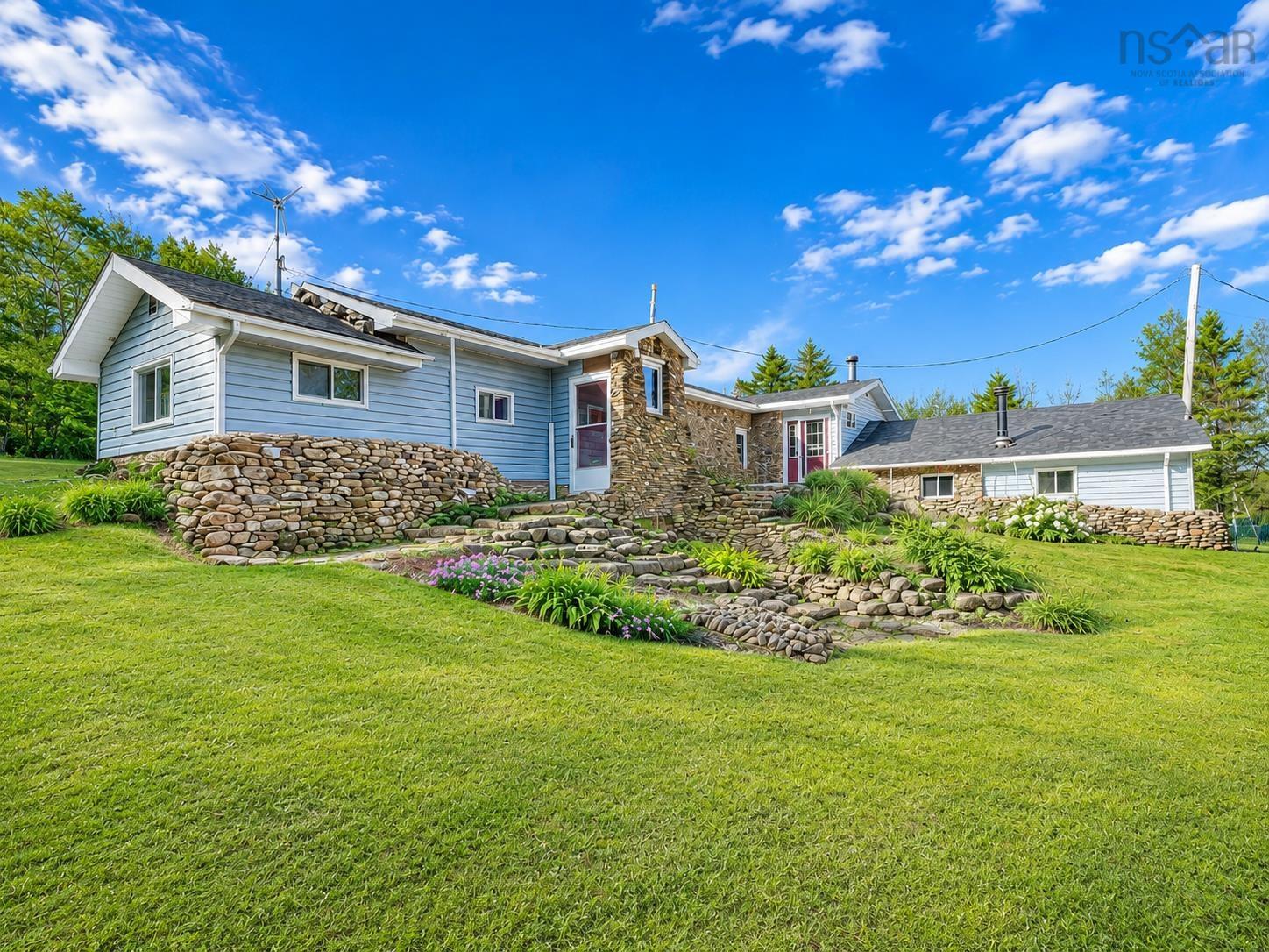 102 East Torbrook Road, South Tremont, NS (MLS® 202607023) | South Tremont Real Estate | RE/MAX Halifax