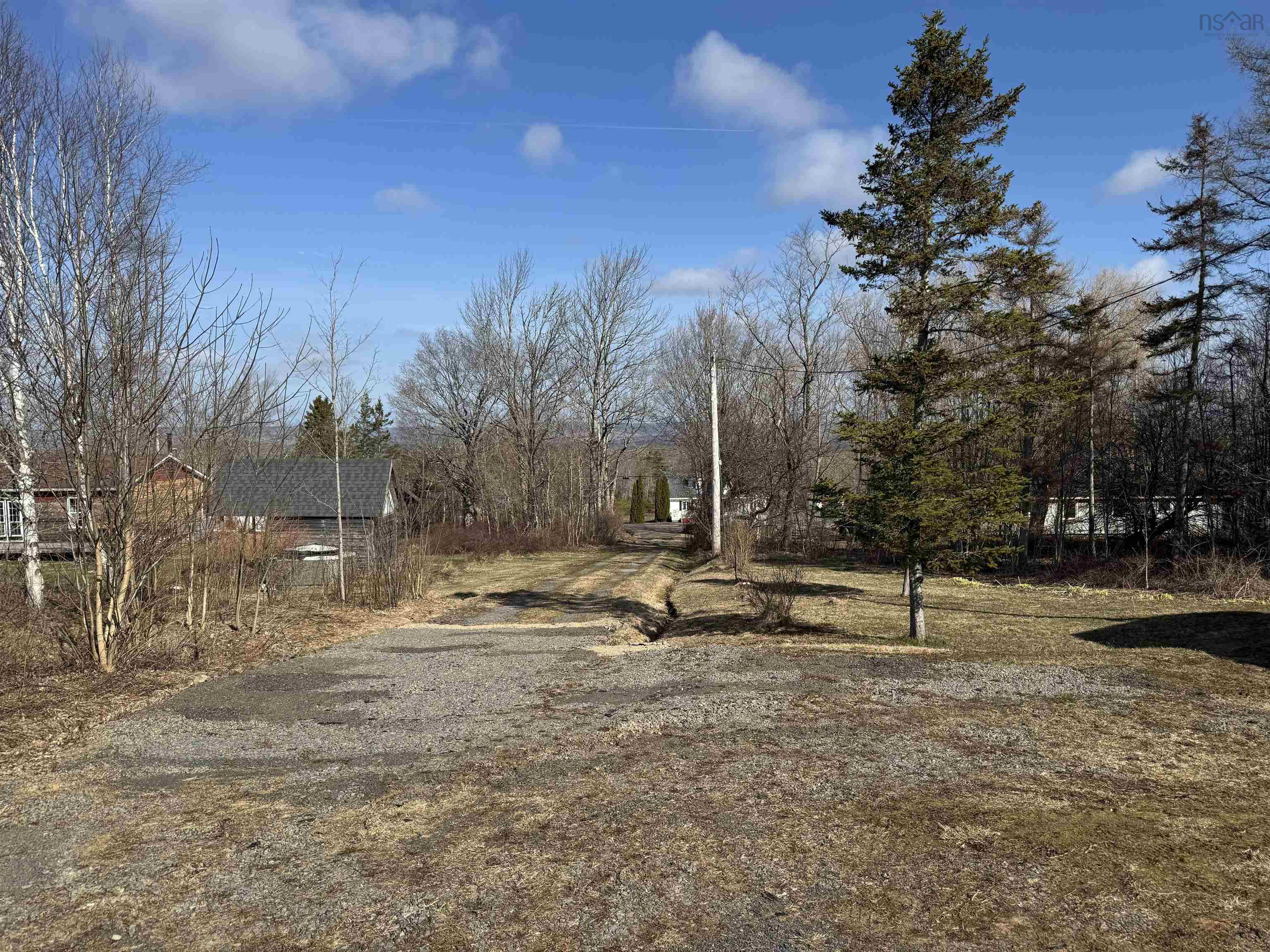 $275,000.00: 102 East Torbrook Road, South Tremont
