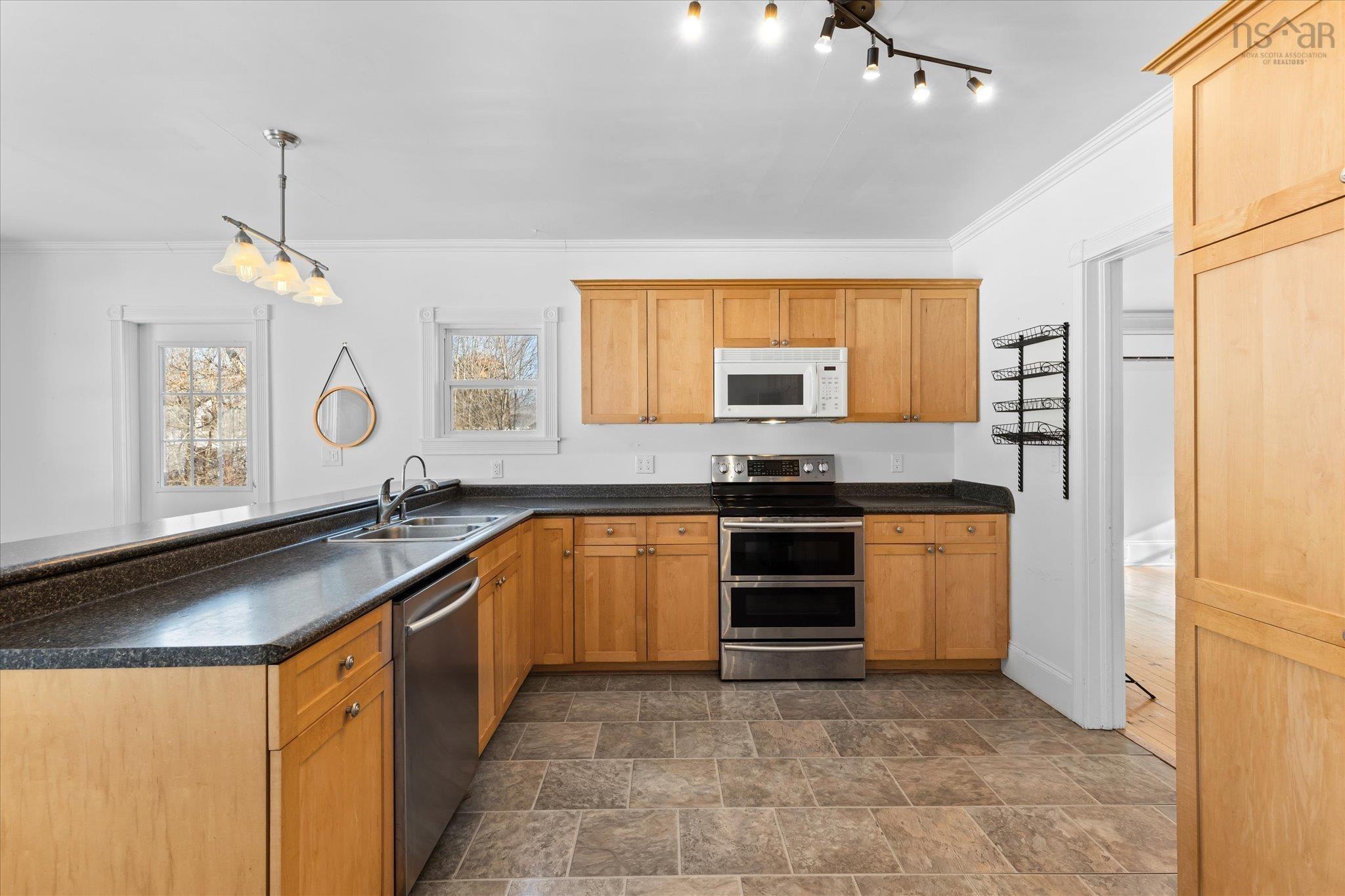 $574,900.00: 43 Grimm Road, First South