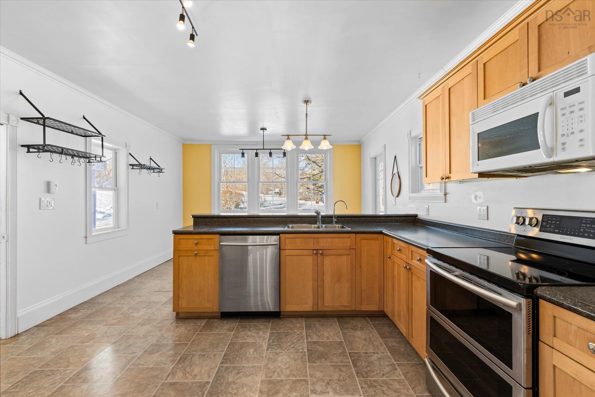 $574,900.00: 43 Grimm Road, First South