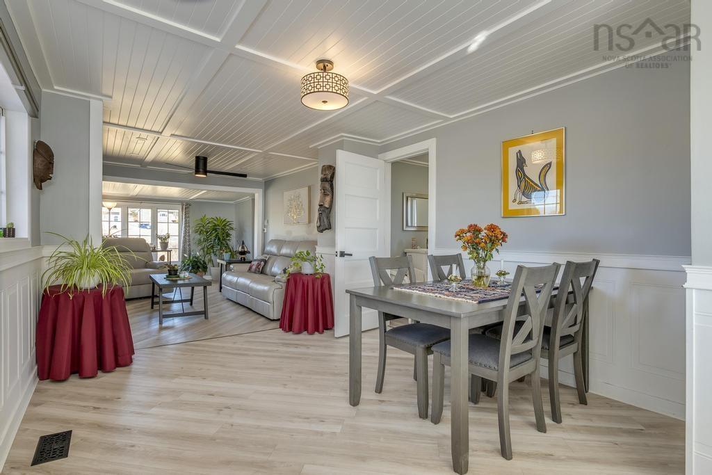 $699,900.00: 19194 Highway 7, Spry Harbour